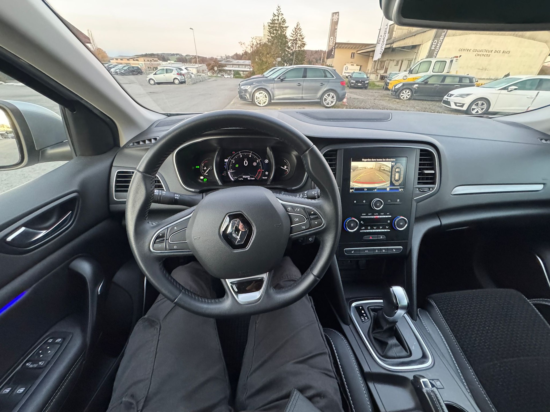 RENAULT Mégane 1.3 16V Turbo GT Line EDC-image-7