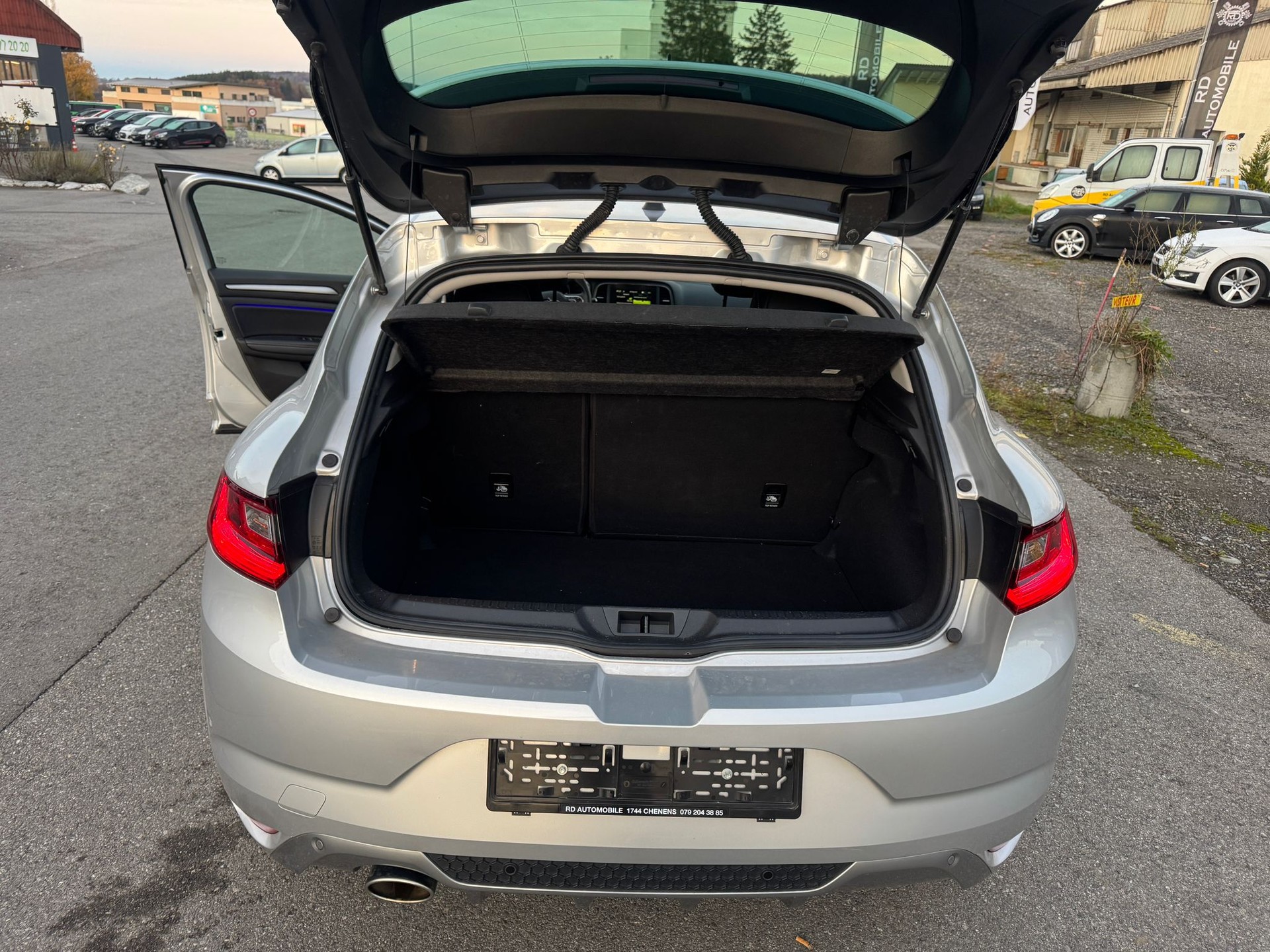 RENAULT Mégane 1.3 16V Turbo GT Line EDC-image-10