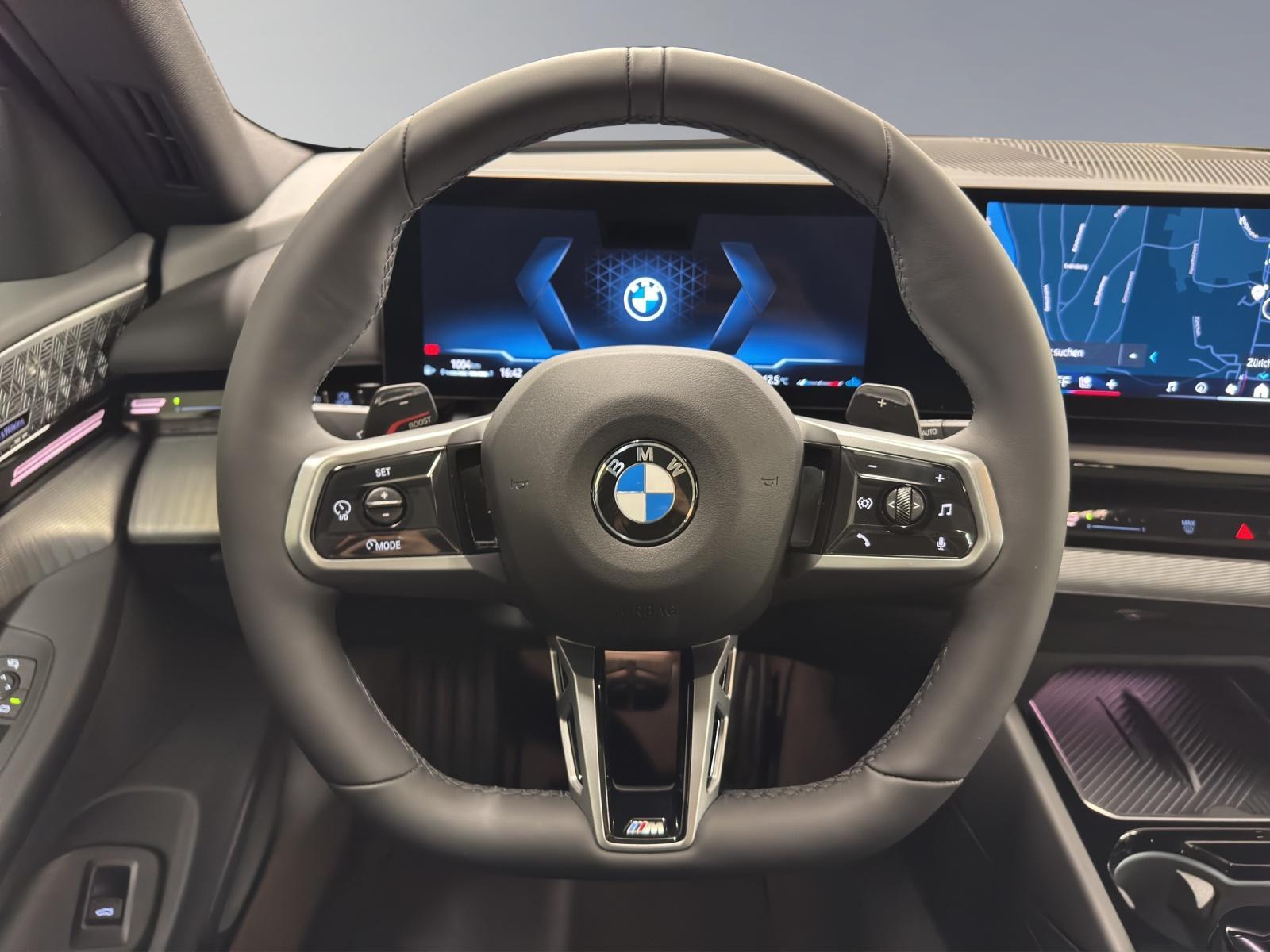 BMW 520d xDrive Touring M Sport Pro-image-13