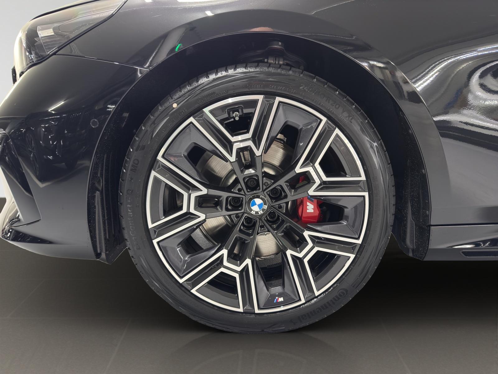 BMW 520d xDrive Touring M Sport Pro-image-8