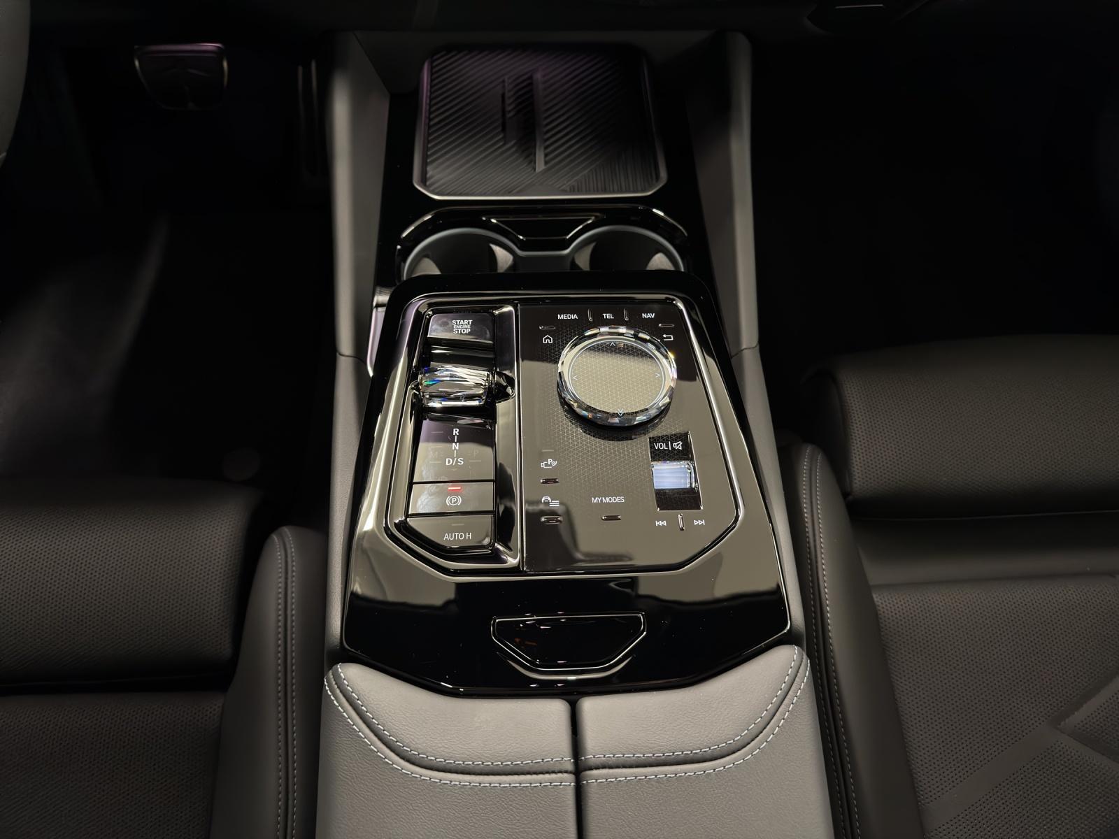 BMW 520d xDrive Touring M-image-17