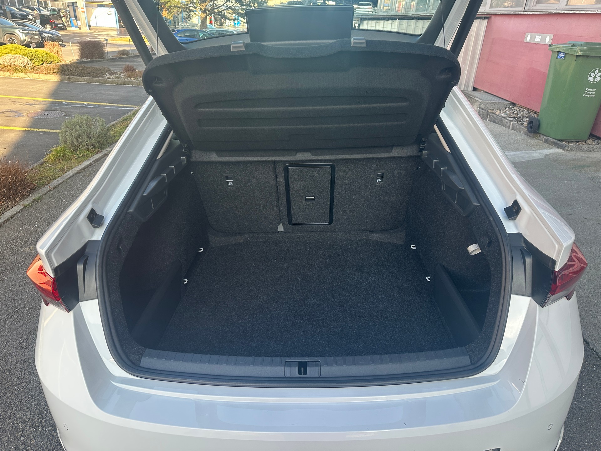 SKODA Octavia Limousine 1.5TSI Selection 150PS Benzin-image-9