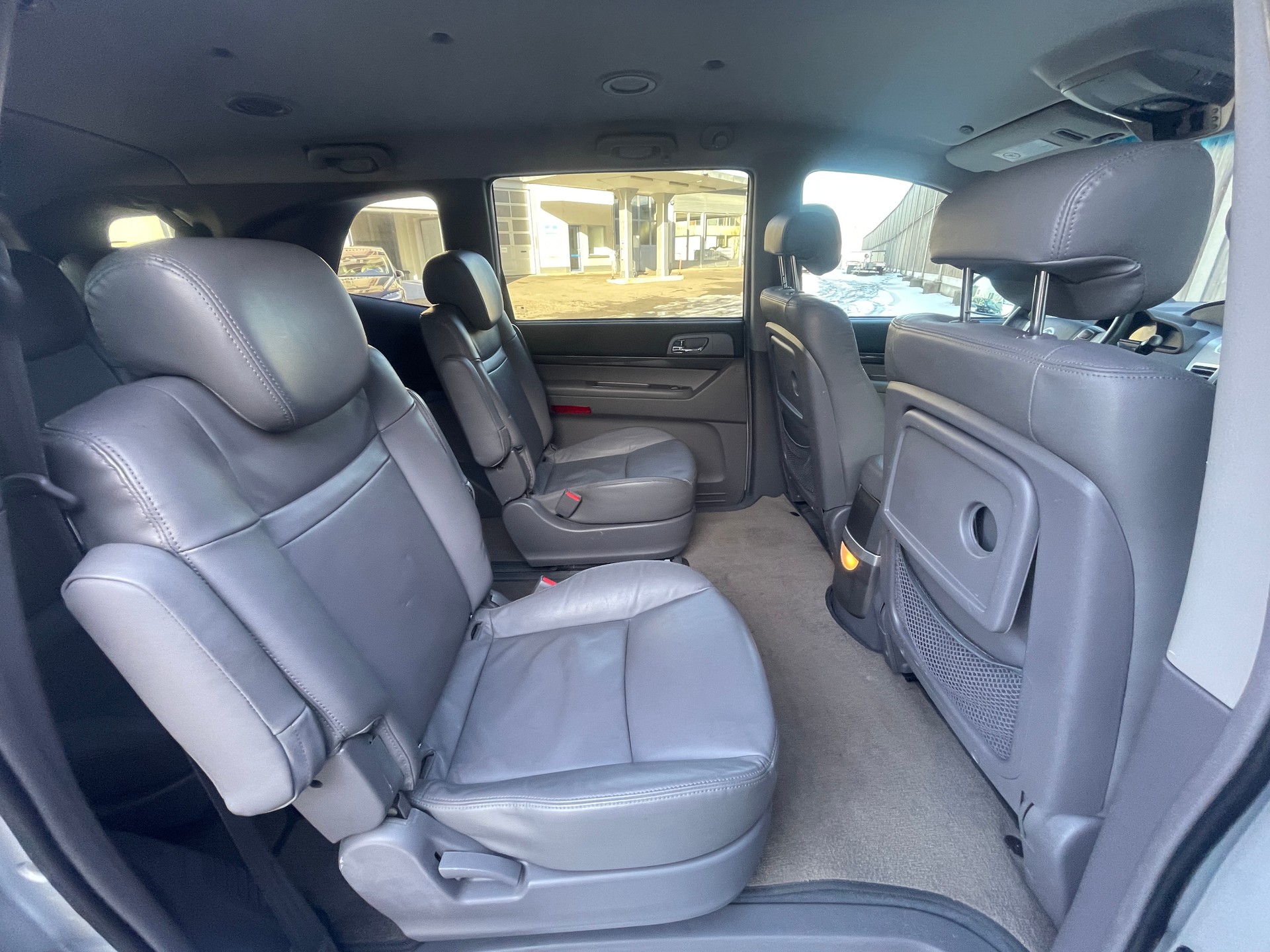 KGM-SsangYong Rodius SV200 e-XDi Sapphire 4WD E-Tronic-image-17