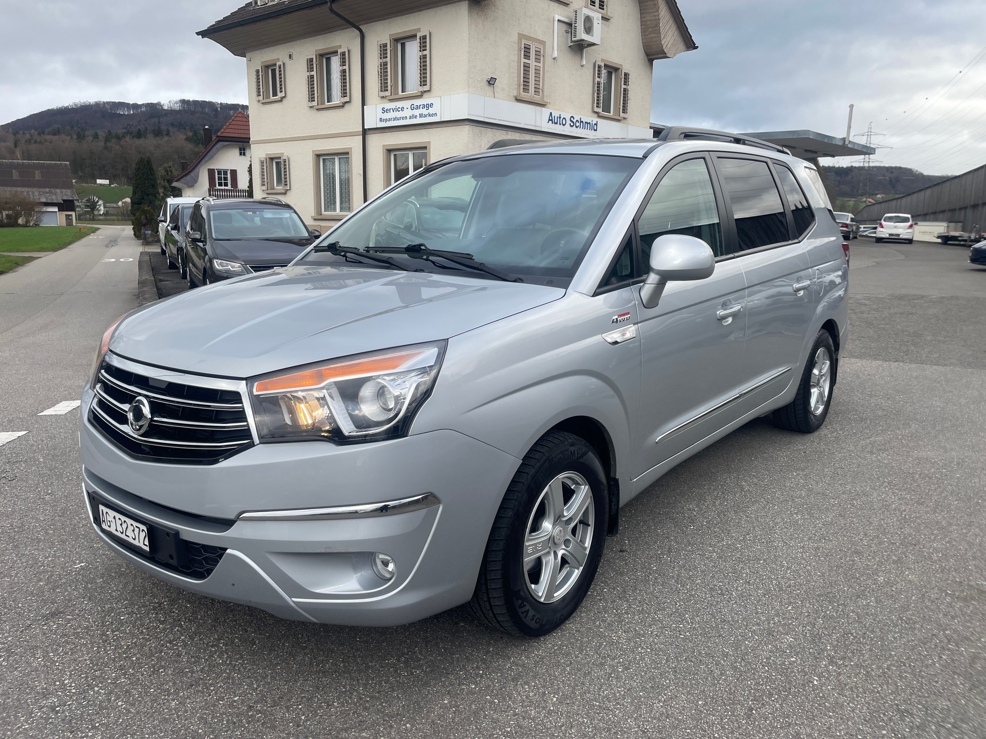 KGM-SsangYong Rodius SV200 e-XDi Sapphire 4WD E-Tronic