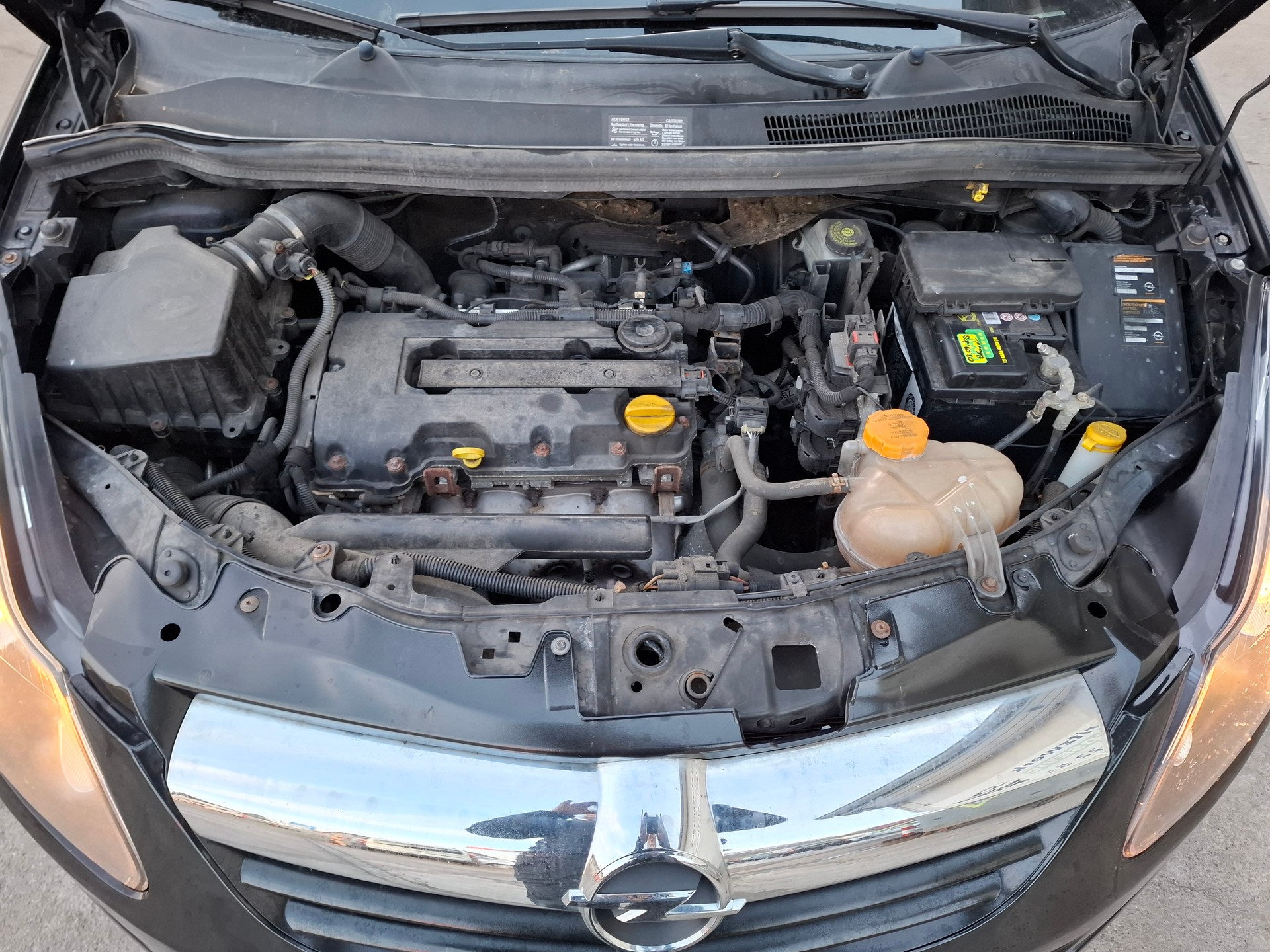 OPEL Corsa 1.4 TP Sport-image-13