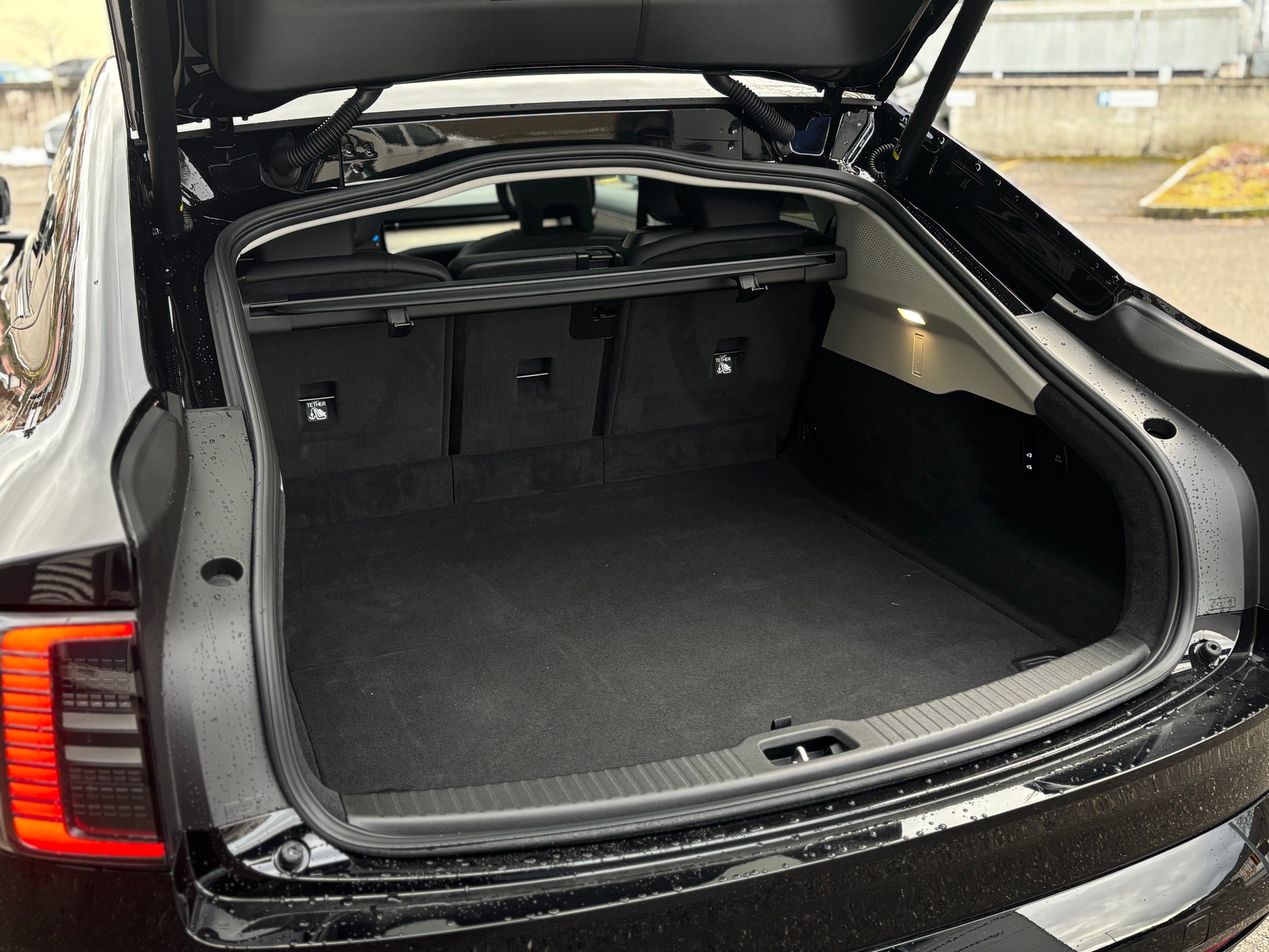 VOLVO ES90 Ultra-image-9