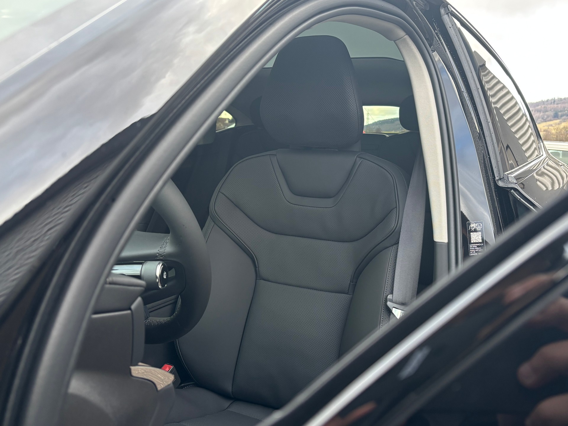 VOLVO ES90 Ultra-image-6
