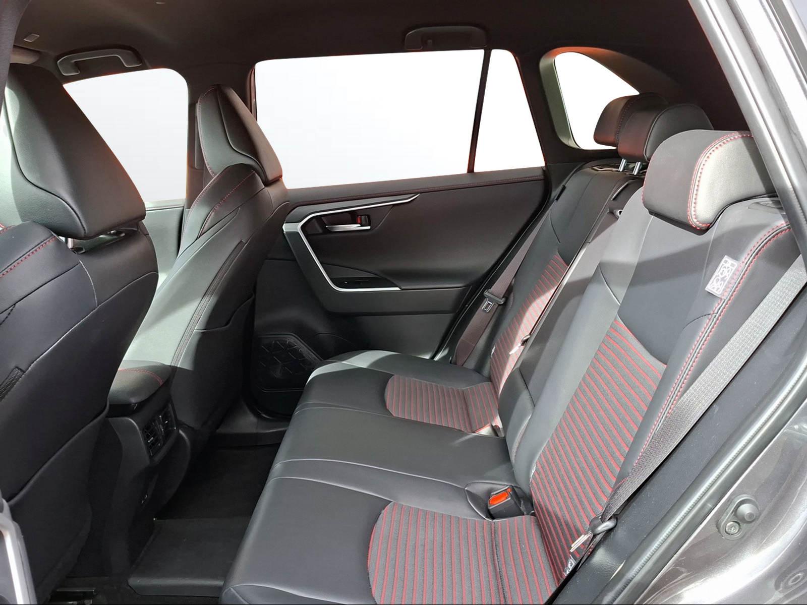 TOYOTA RAV4 2.5 Plug-In-Hybrid Premium-image-8