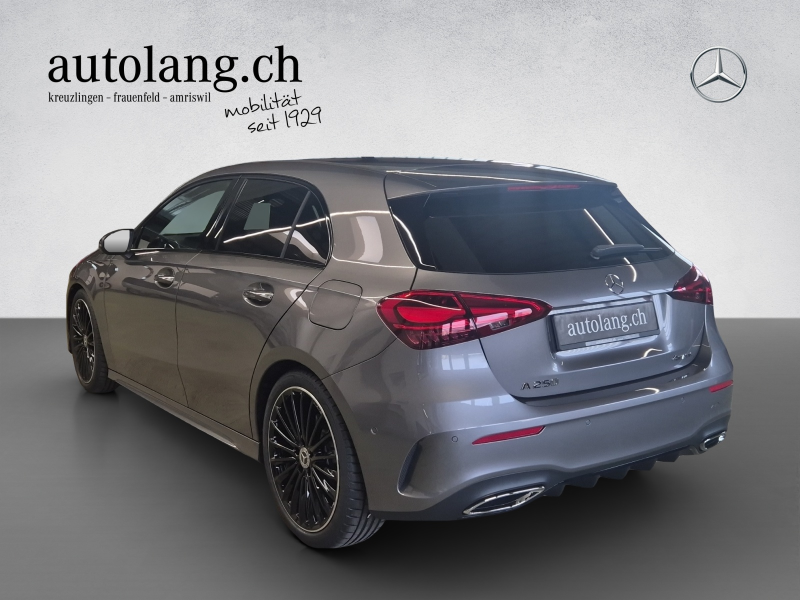 MERCEDES-BENZ A 250 AMG Line 4Matic-showroom-element-3
