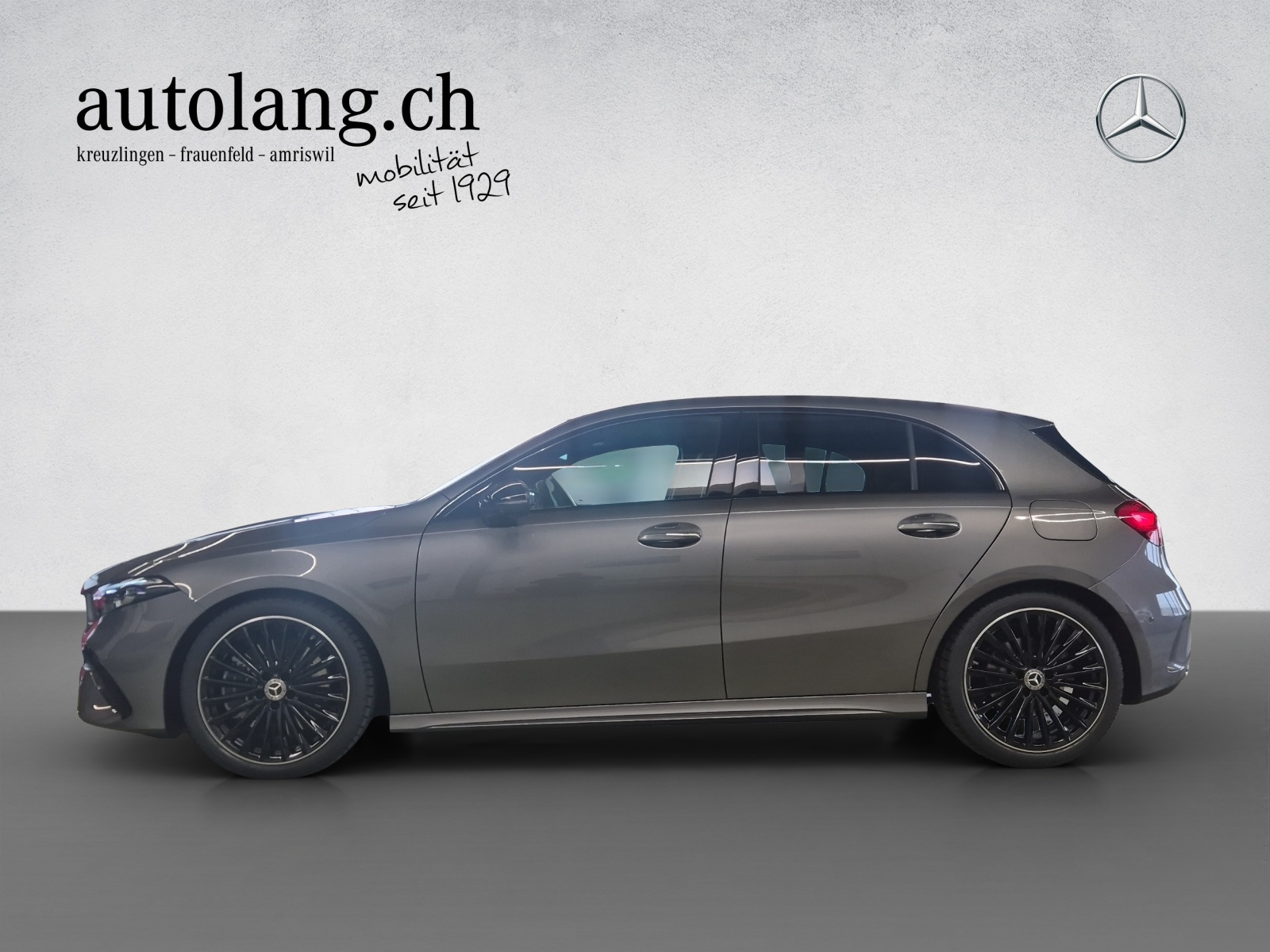 MERCEDES-BENZ A 250 AMG Line 4Matic-showroom-element-2