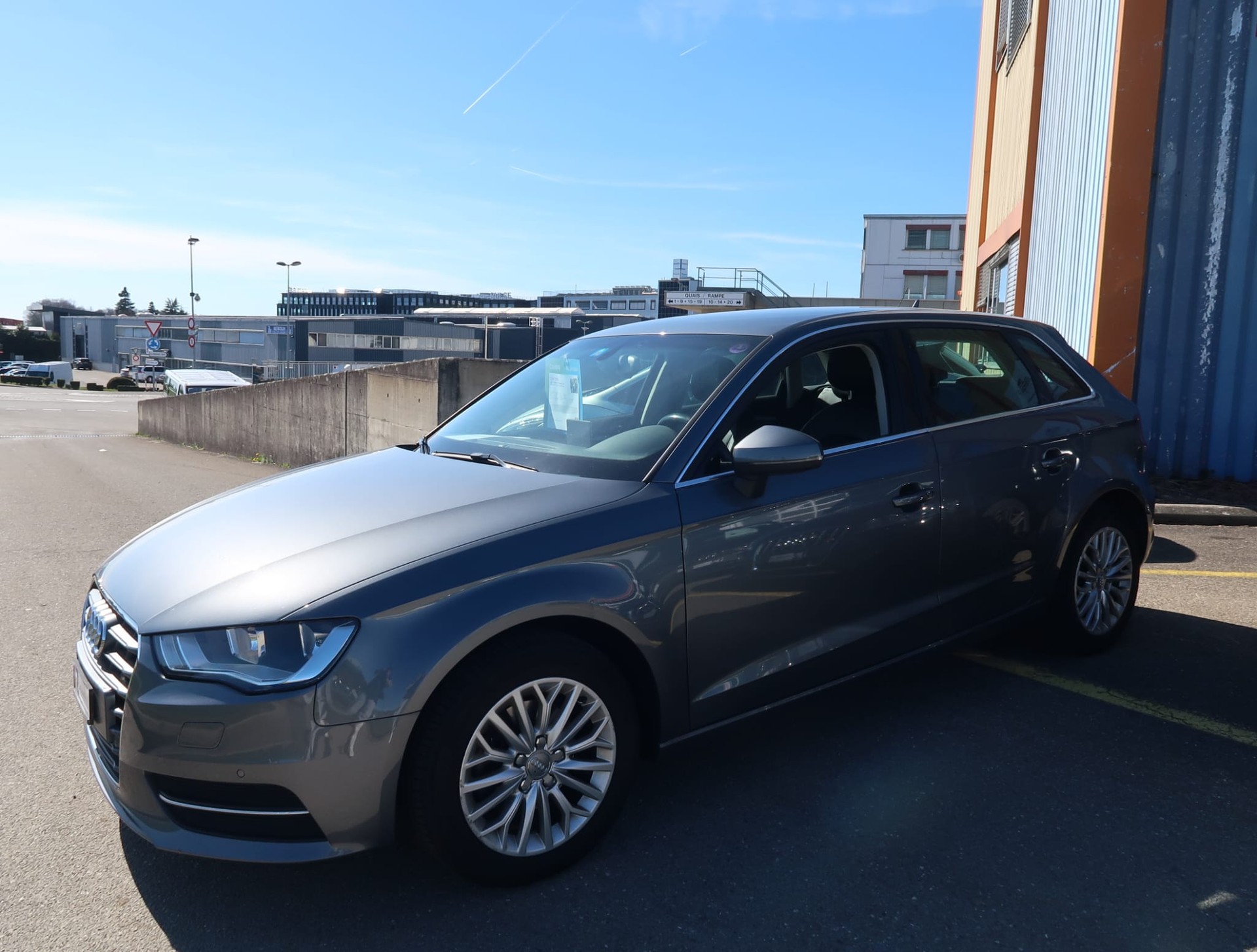 AUDI A3 Sportback 1.4 TFSI Ambiente S-tronic-showroom-element-3
