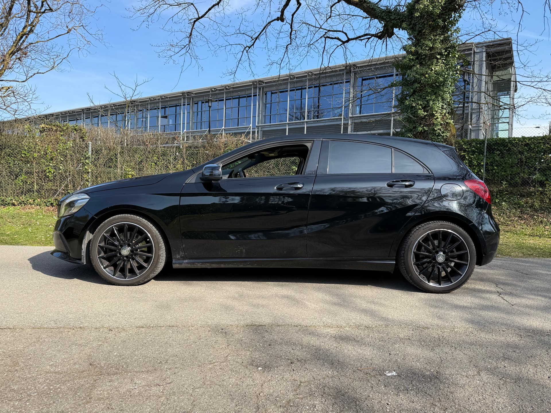 MERCEDES-BENZ A 250 Style 4Matic 7G-DCT-image-3