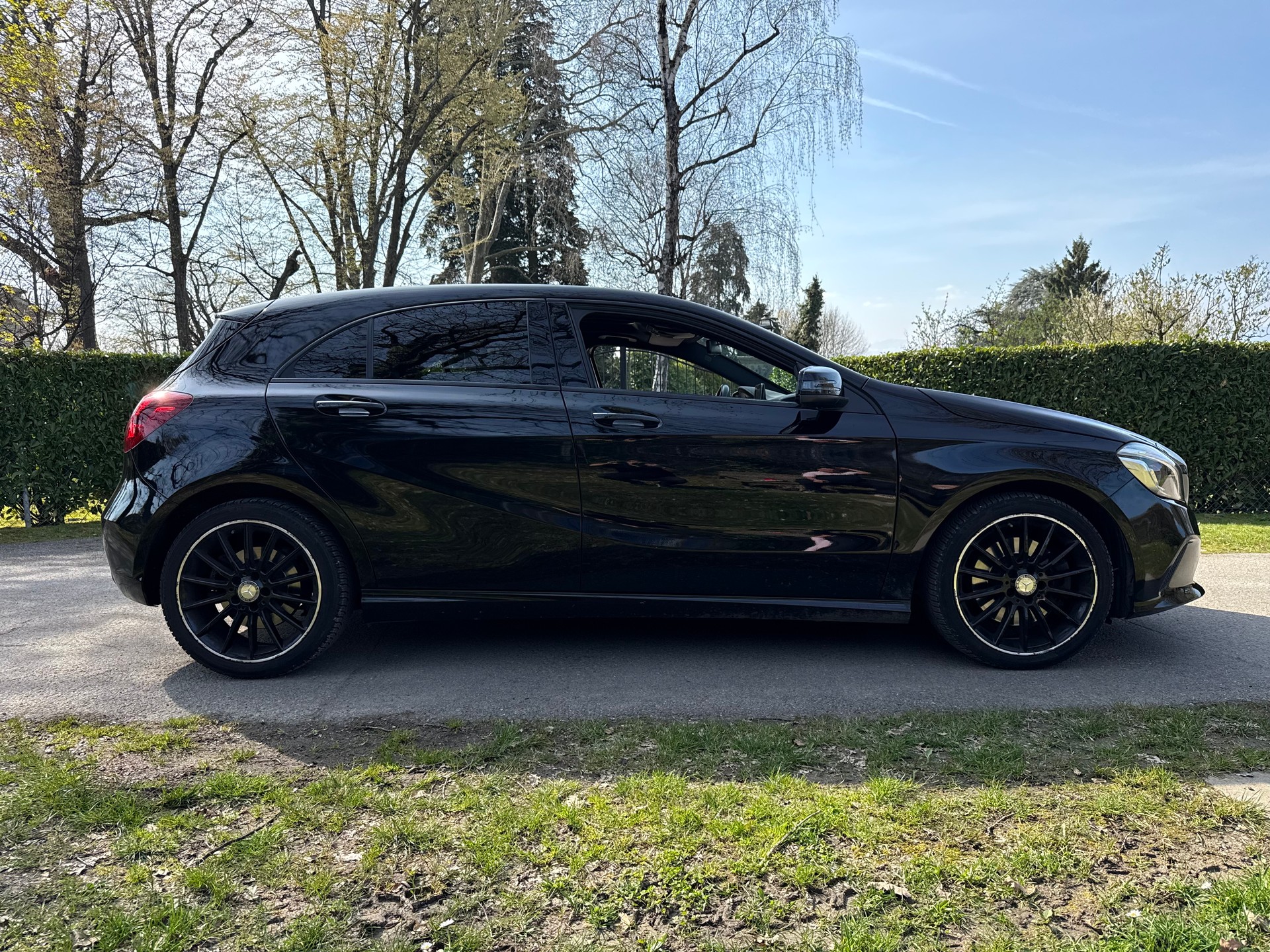 MERCEDES-BENZ A 250 Style 4Matic 7G-DCT-image-8