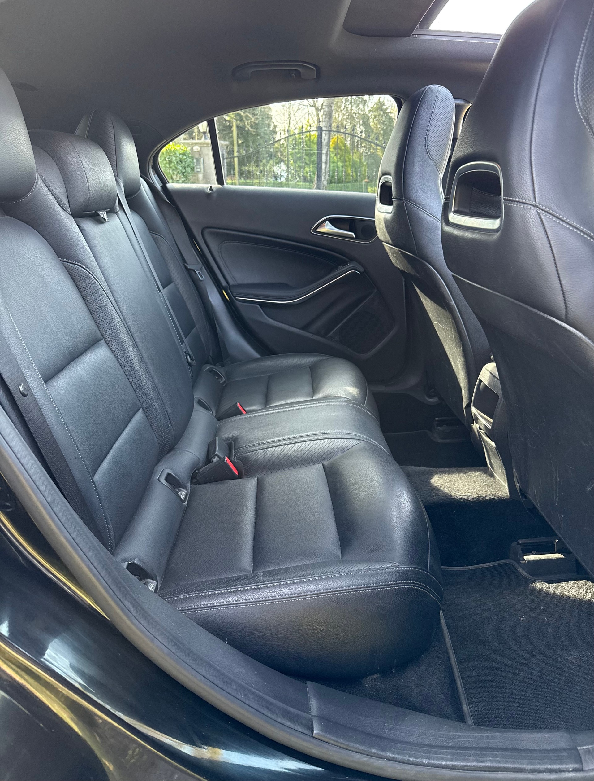 MERCEDES-BENZ A 250 Style 4Matic 7G-DCT-image-14