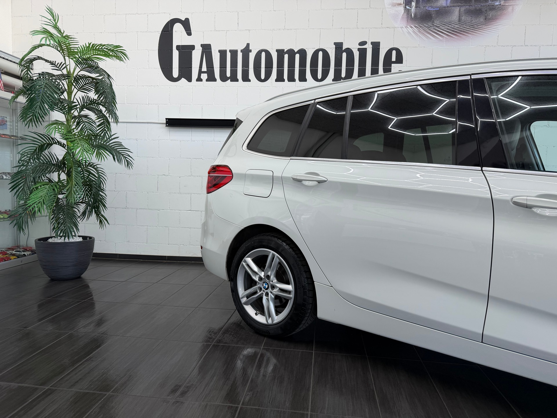 BMW 220d xDrive Gran Tourer Luxury Line Steptronic⭐️-showroom-element-3