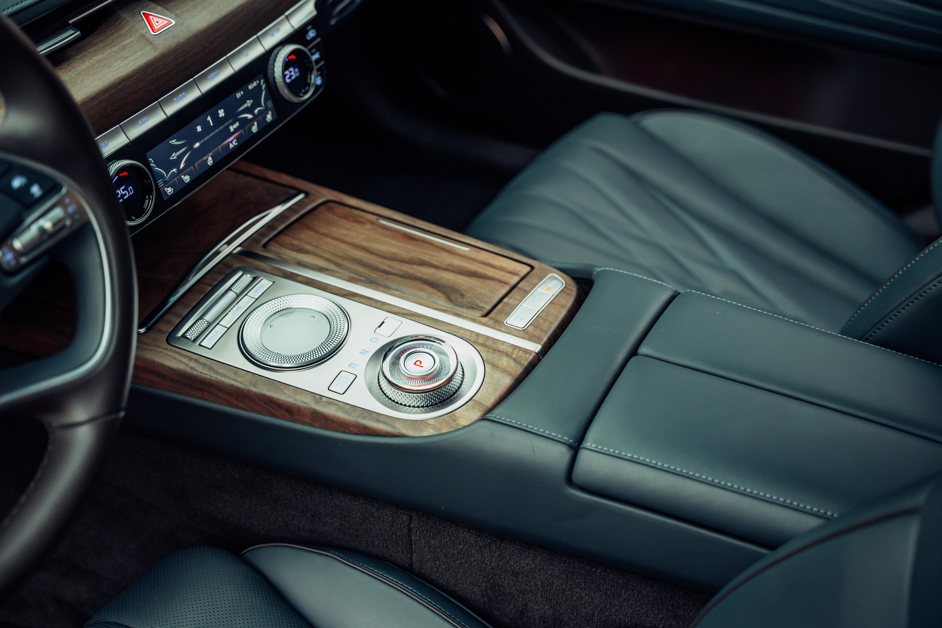 GENESIS G80 Electrificed Luxury 87,2kWh AWD-image-12
