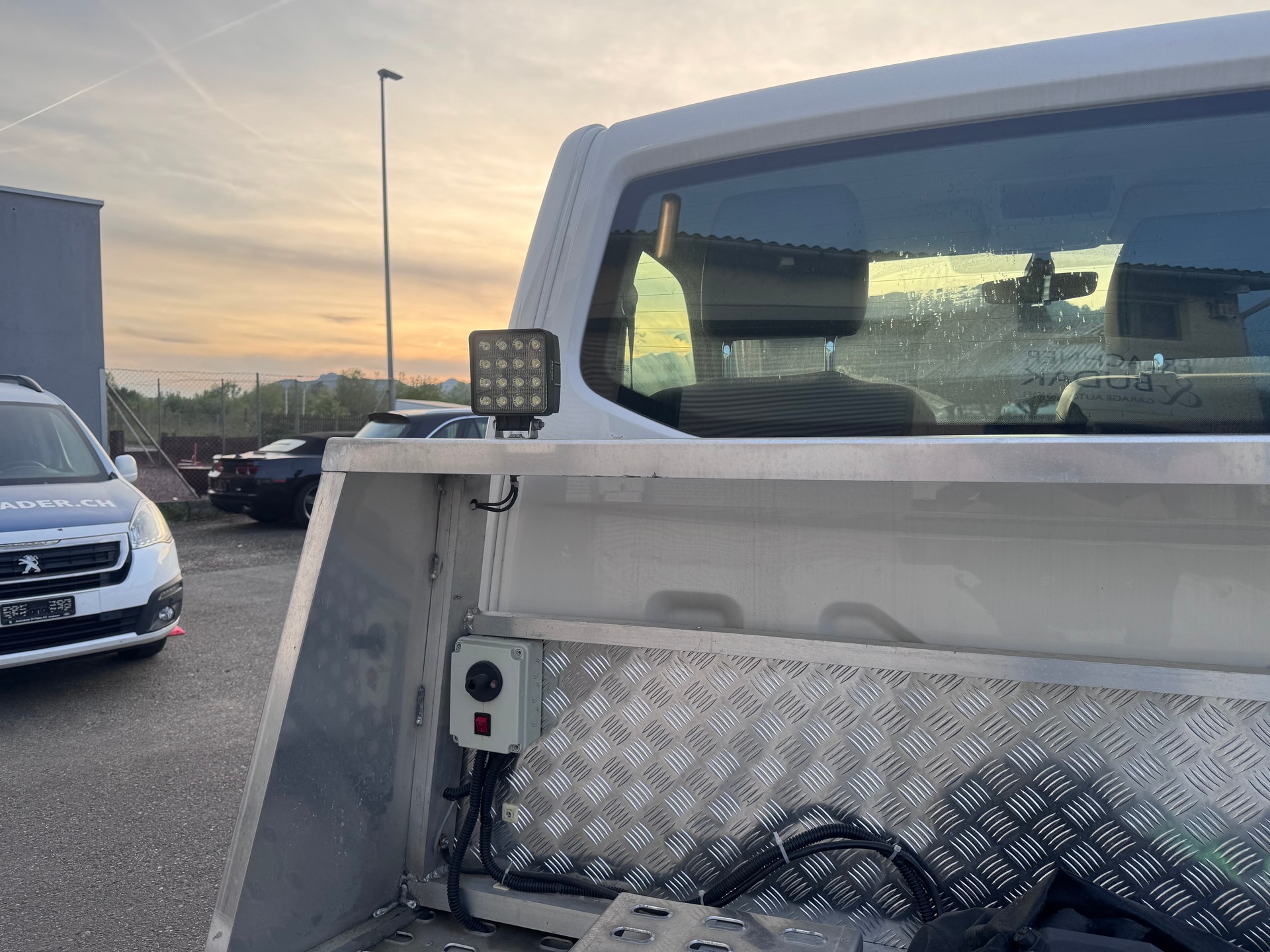 VW T6 2.0 TDI 4Motion DSG AUTOTRANSPORTER-image-4