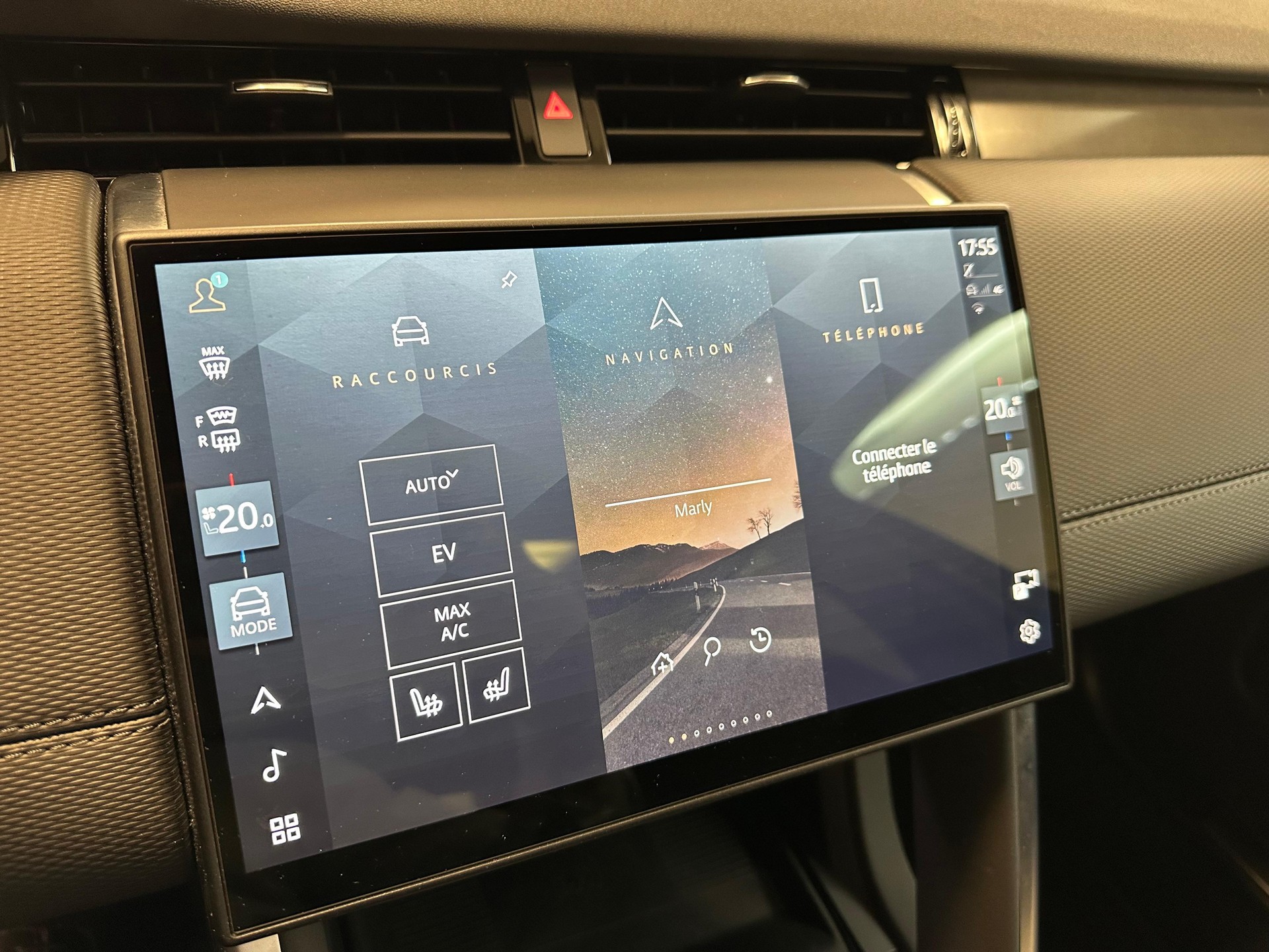 LAND ROVER Discovery Sport 1.5 T 270e Dynamic SE-image-11