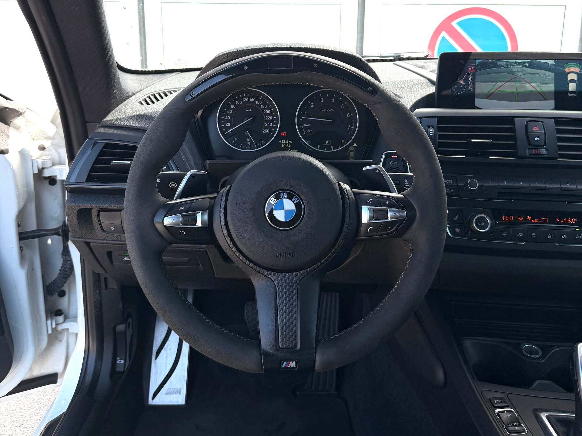 BMW M235i Steptronic-image-12