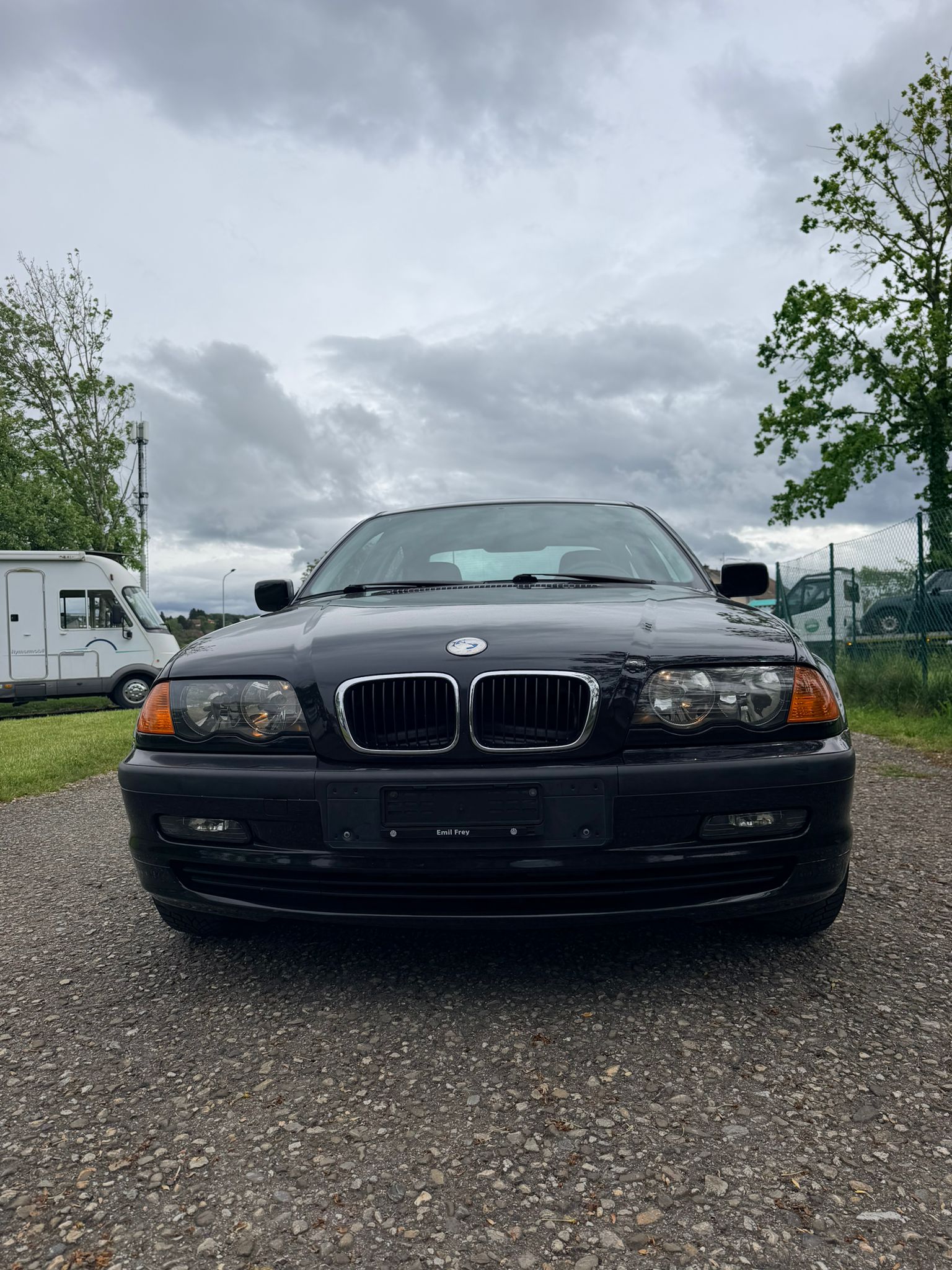 BMW 318-image-2