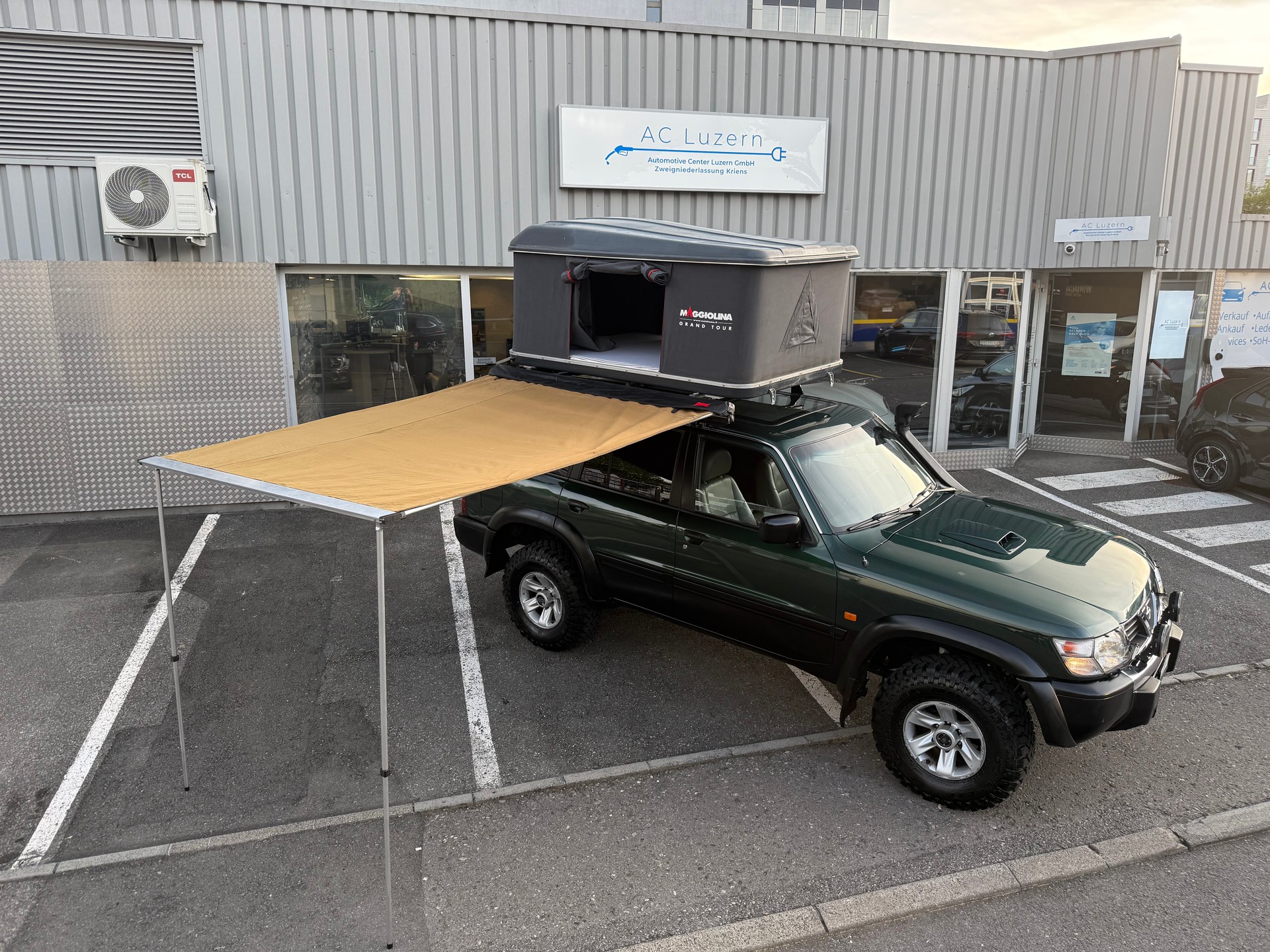 NISSAN Patrol GR 3.0 Di Luxury CAMPER Umbau mit Dachzelt und Höherlegung