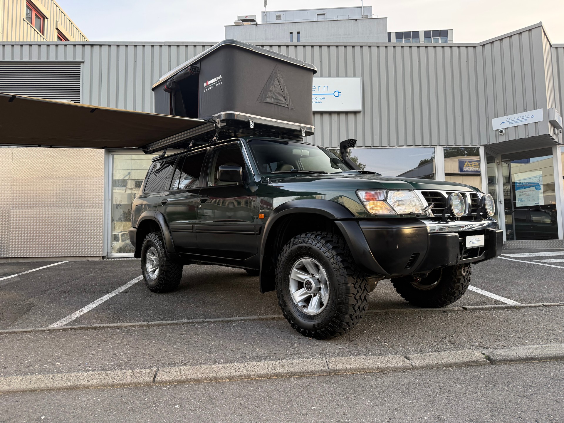 NISSAN Patrol GR 3.0 Di Luxury CAMPER Umbau mit Dachzelt und Höherlegung-showroom-element-1
