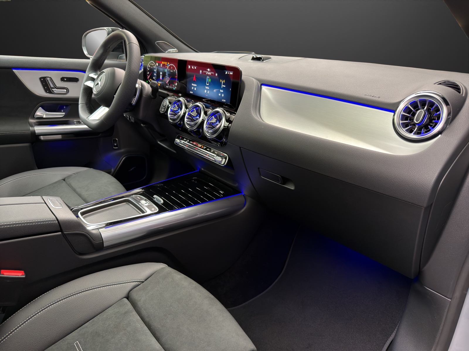 MERCEDES-BENZ GLA 220 d 4M Swiss Star-image-8