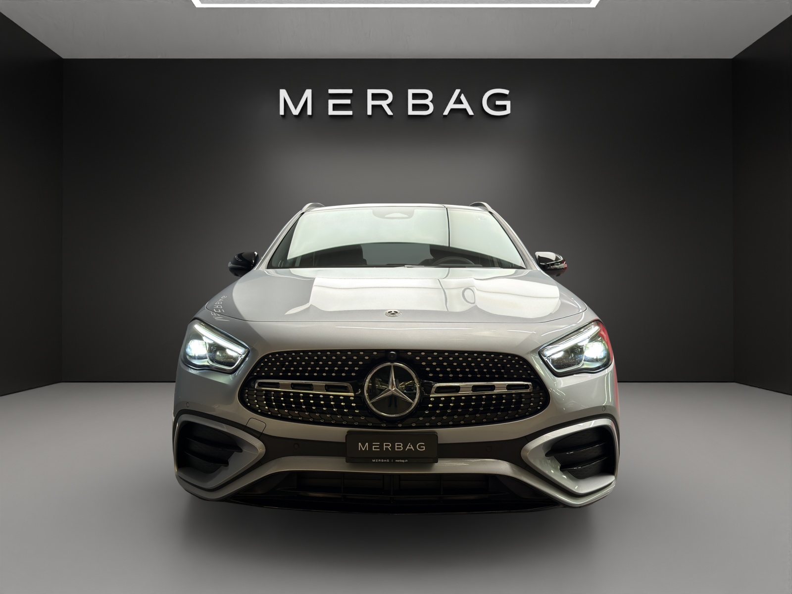 MERCEDES-BENZ GLA 220 d 4M Swiss Star-image-1
