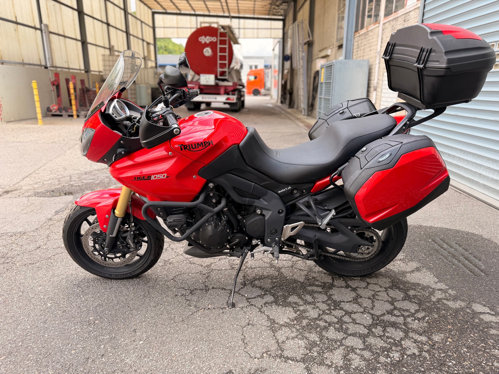 TRIUMPH Tiger 1050 ABS-image-3
