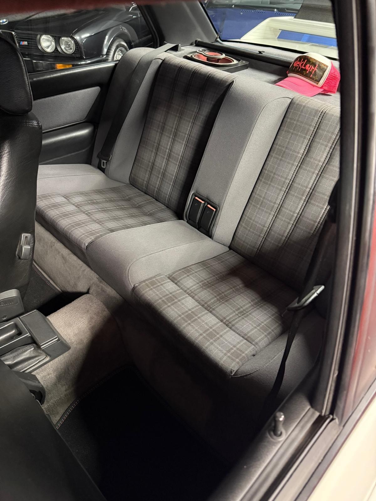 BMW M3-showroom-element-3