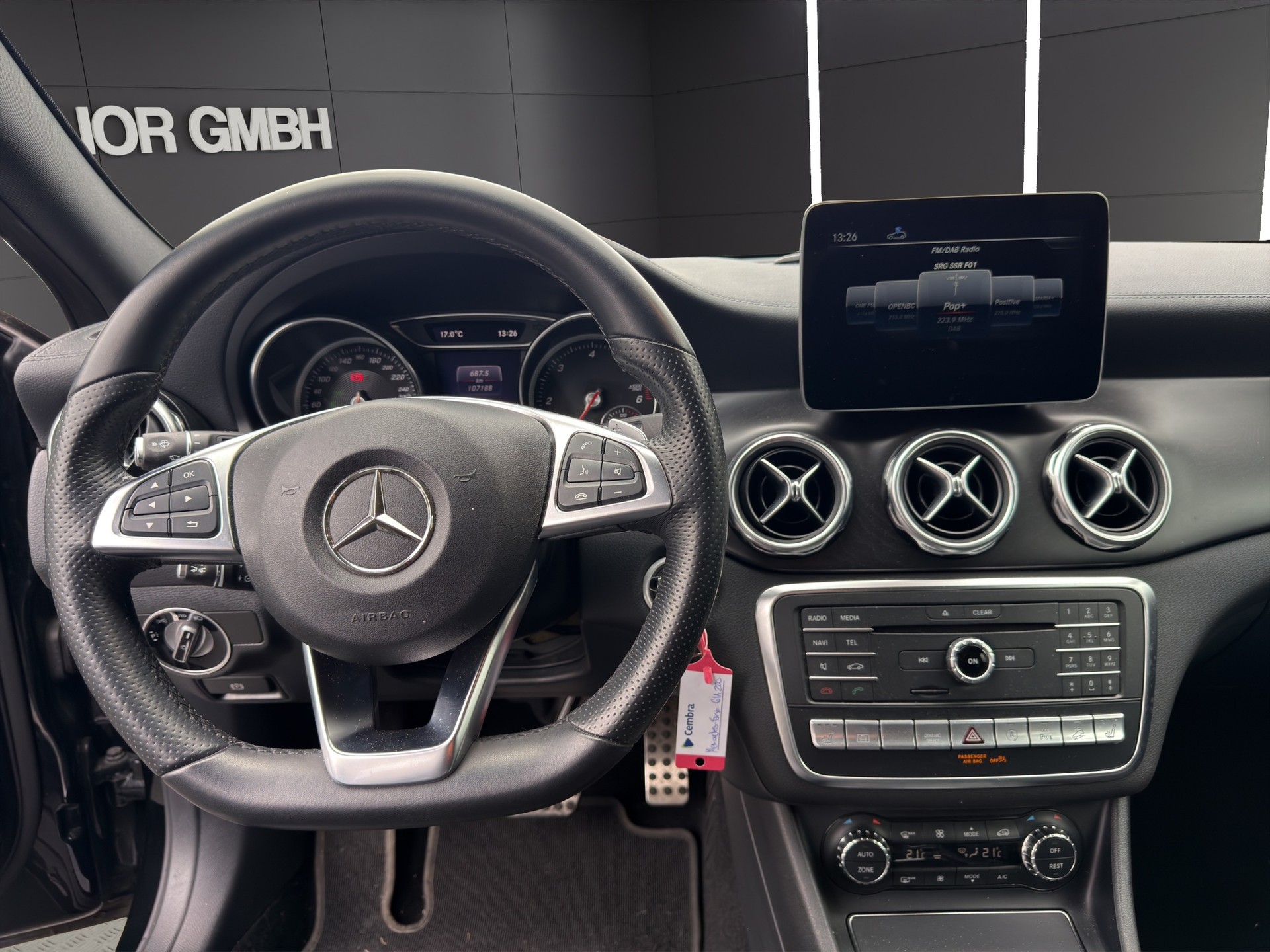 MERCEDES-BENZ GLA 220 d AMG Line 4Matic 7G-DCT-image-7
