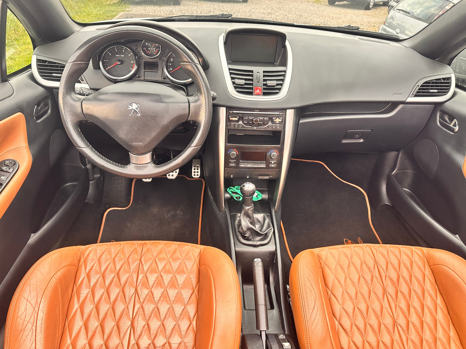 PEUGEOT 207 CC 1.6 16V Swiss Collector