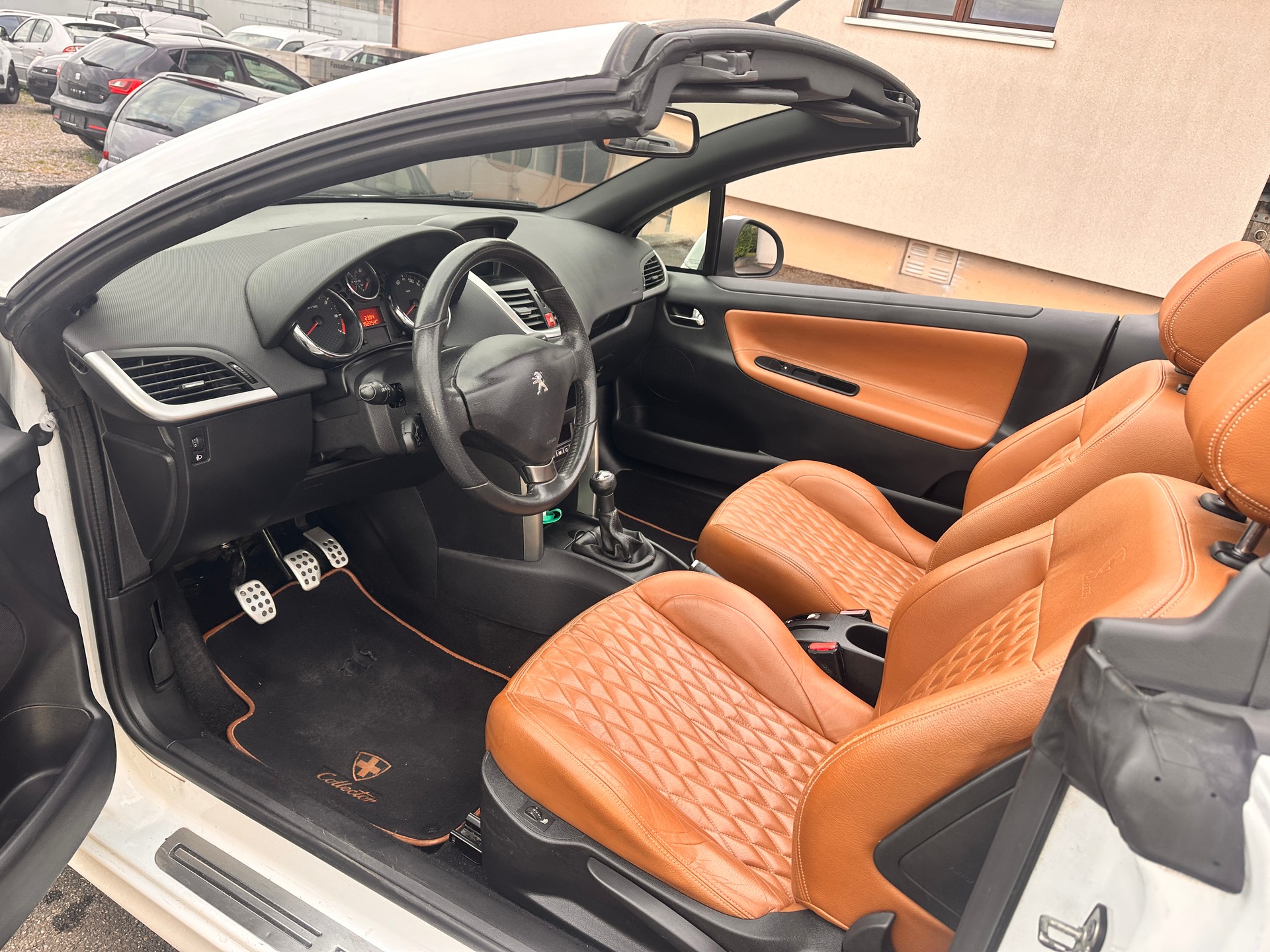 PEUGEOT 207 CC 1.6 16V Swiss Collector-image-13