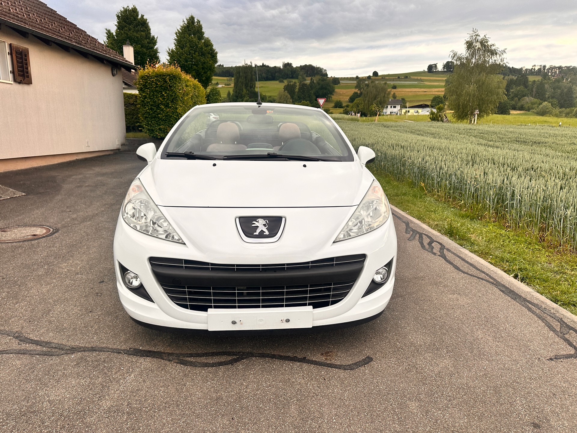 PEUGEOT 207 CC 1.6 16V Swiss Collector-showroom-element-3
