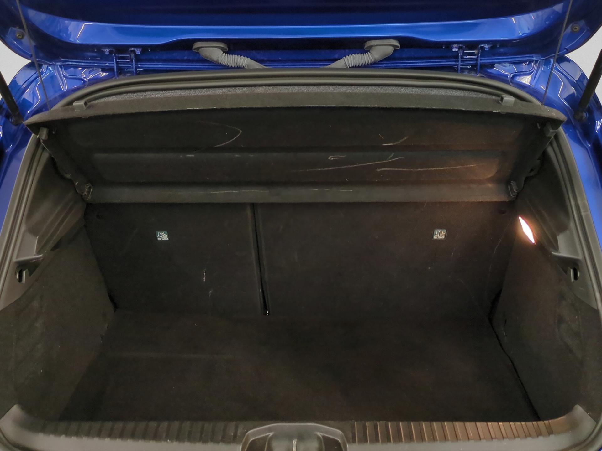 RENAULT Clio 1.6 E-Tech Techno-image-15