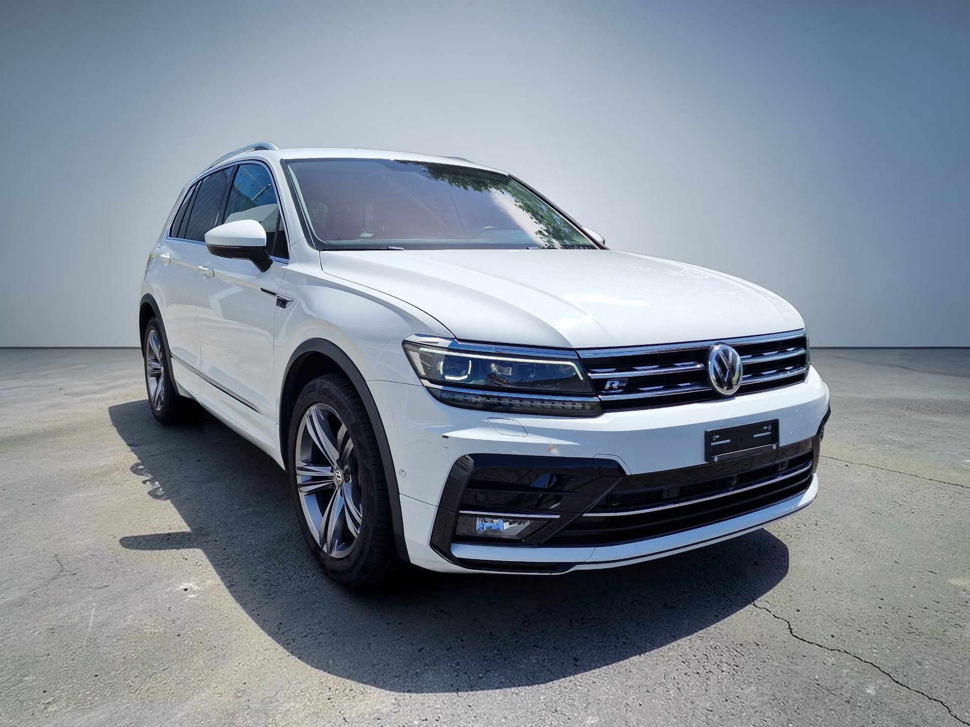 VW Tiguan 2.0TSI Highline 4Motion DSG 24Mt Gara 8x Alu-showroom-element-3
