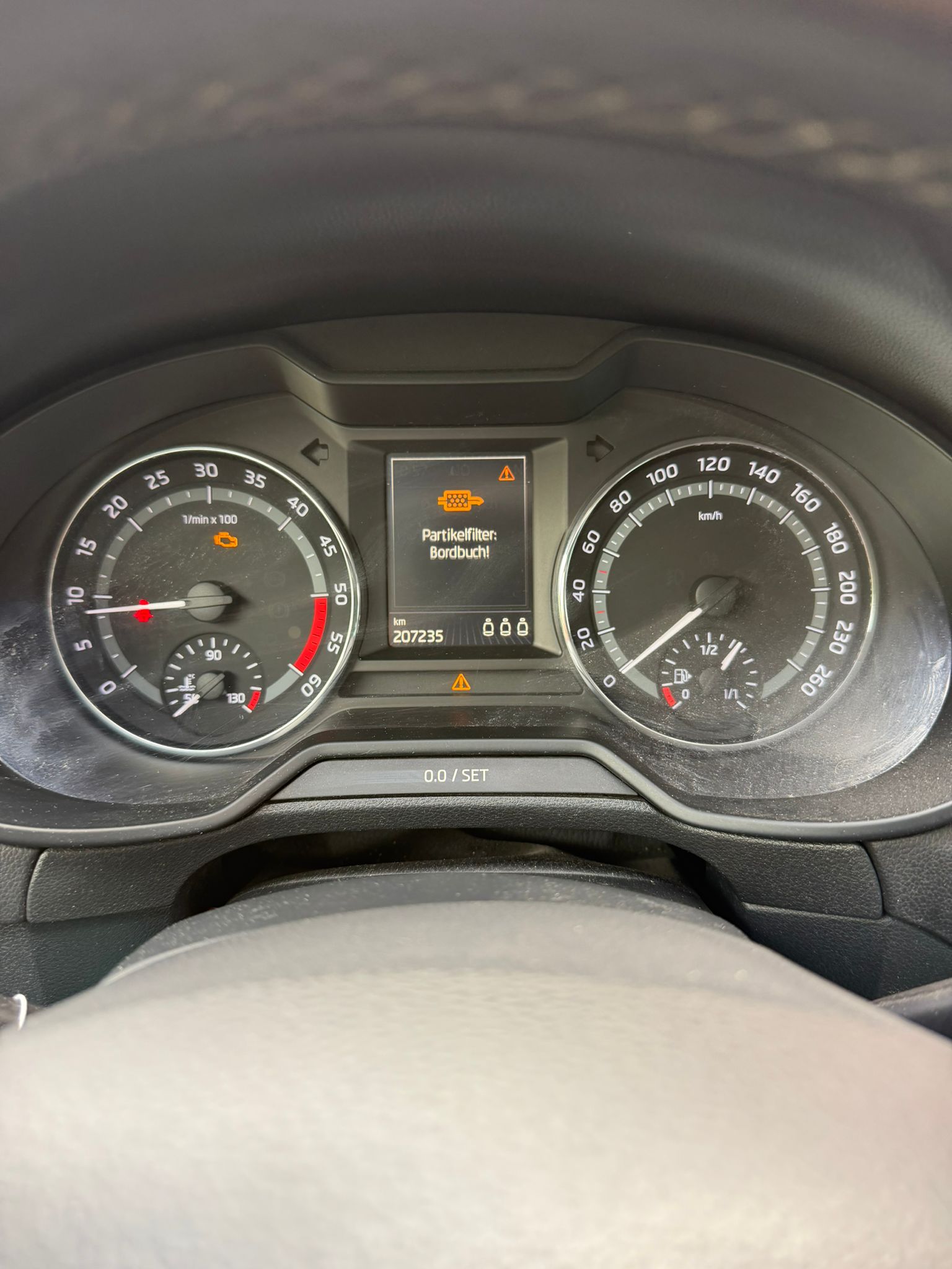 SKODA Octavia Combi 2.0 TDI Scout 4x4 DSG-image-13