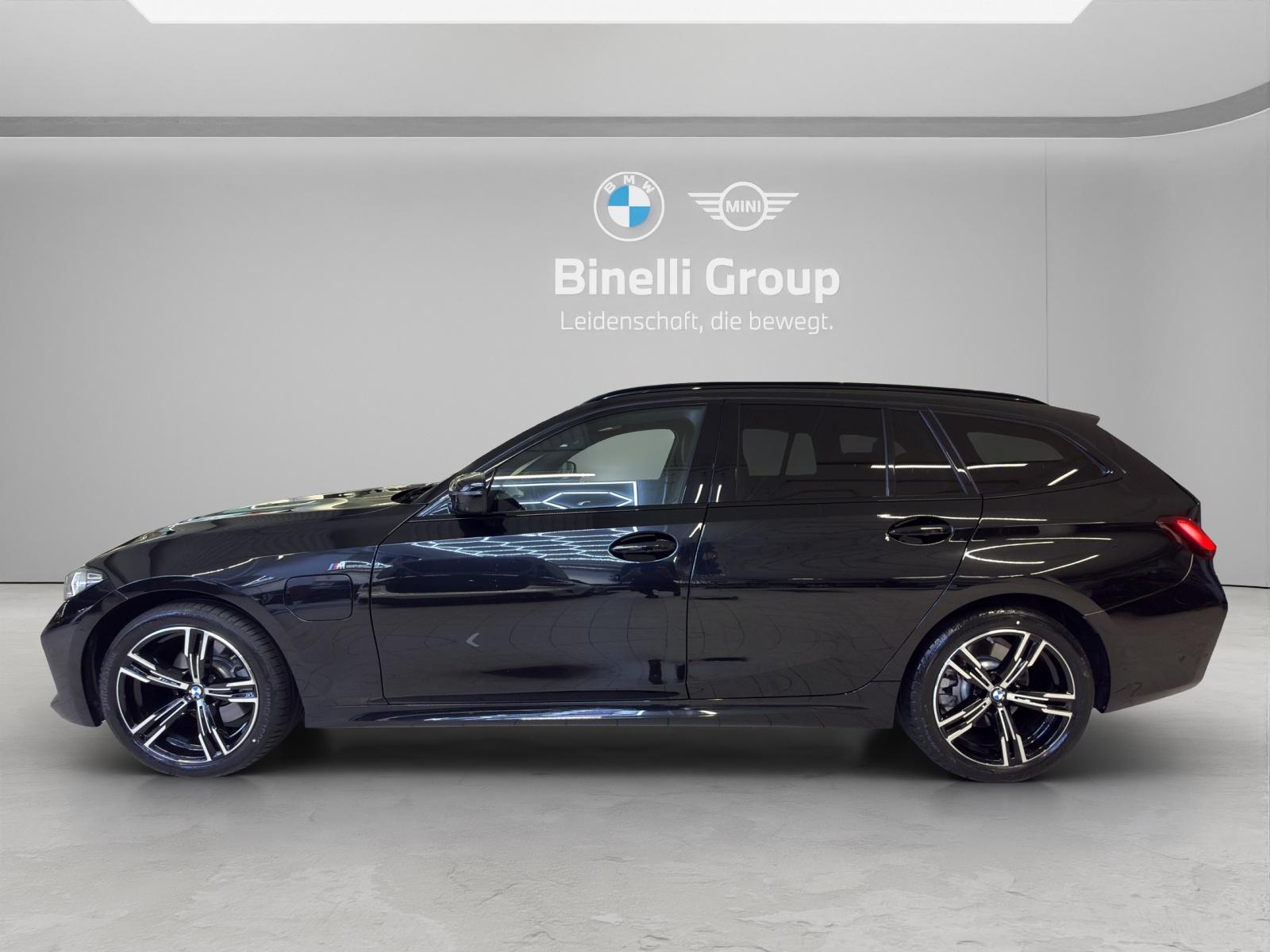 BMW 330e xDrive Touring M-SportPaket-showroom-element-2