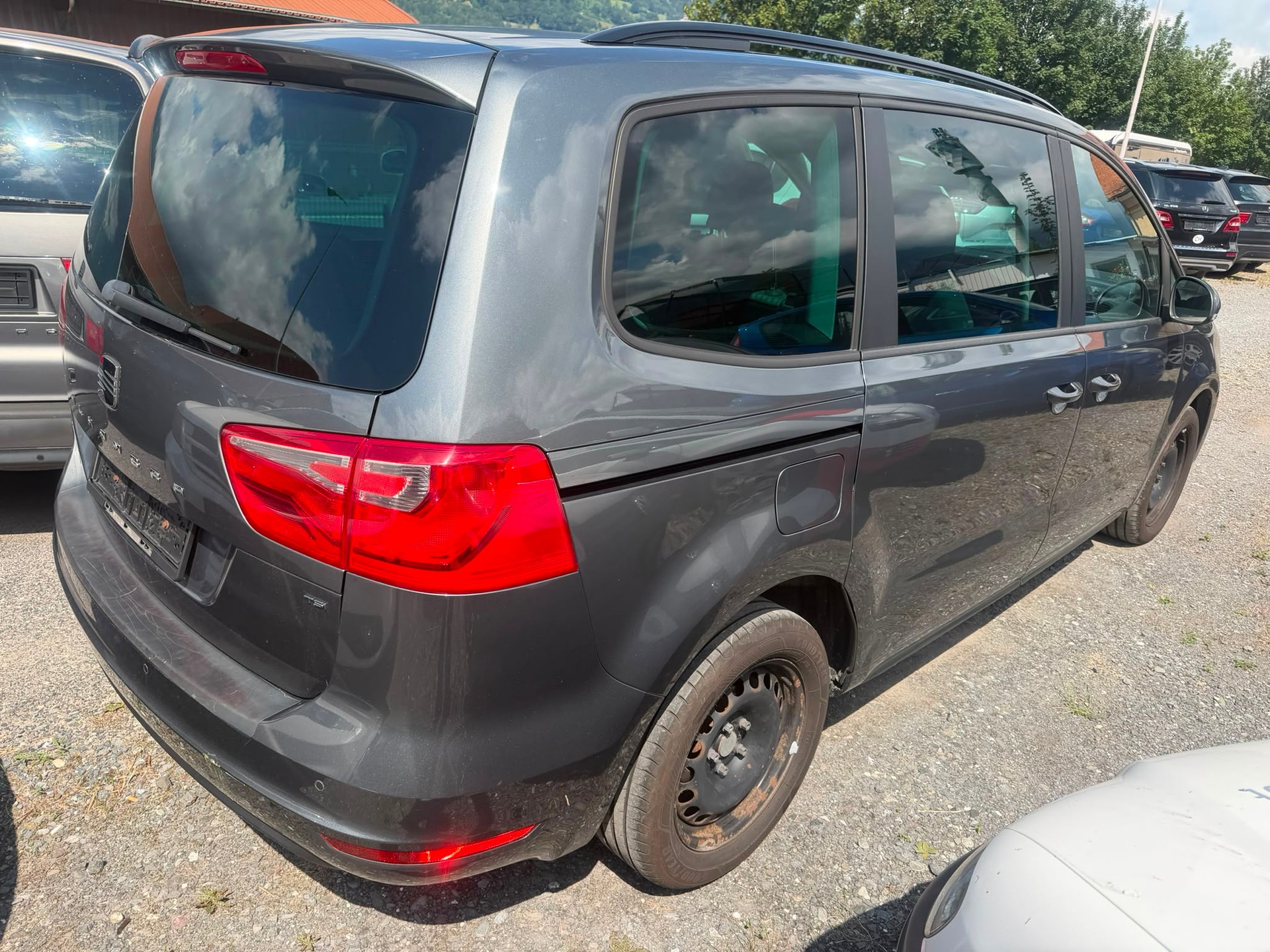 SEAT Alhambra 1.4 TSI Reference Eco DSG-image-2