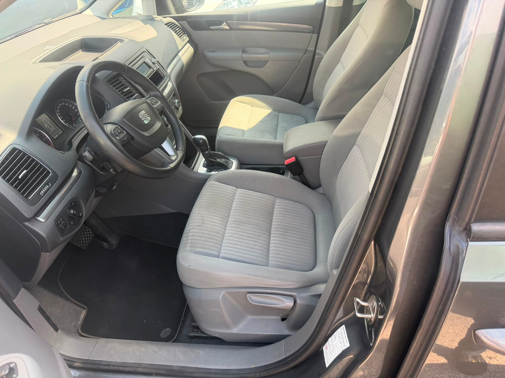 SEAT Alhambra 1.4 TSI Reference Eco DSG-image-6