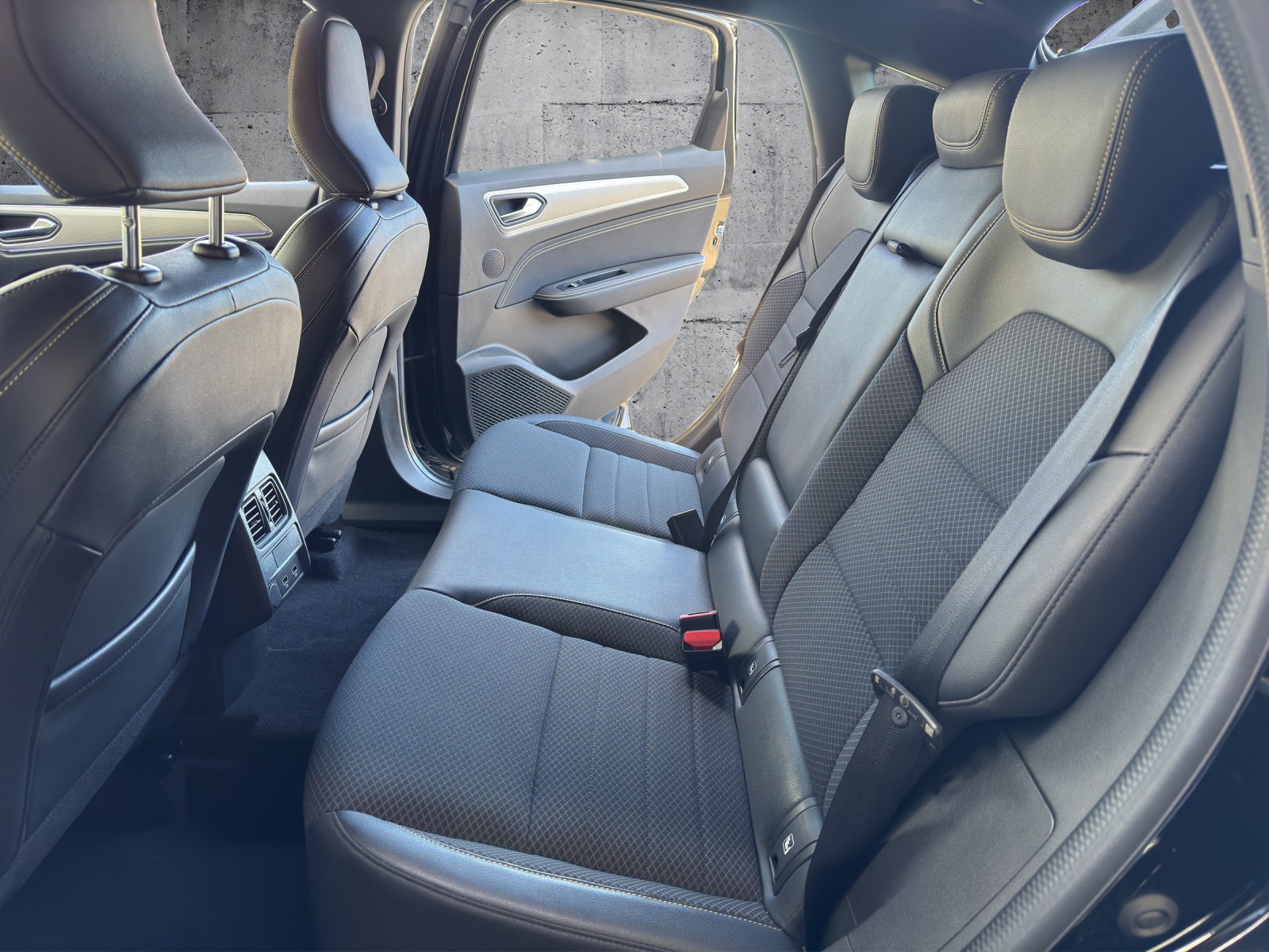 RENAULT Arkana 1.6 E-Techno*Hybrid*Abstandstempomat **Leasingaktion 1.99%**-image-21