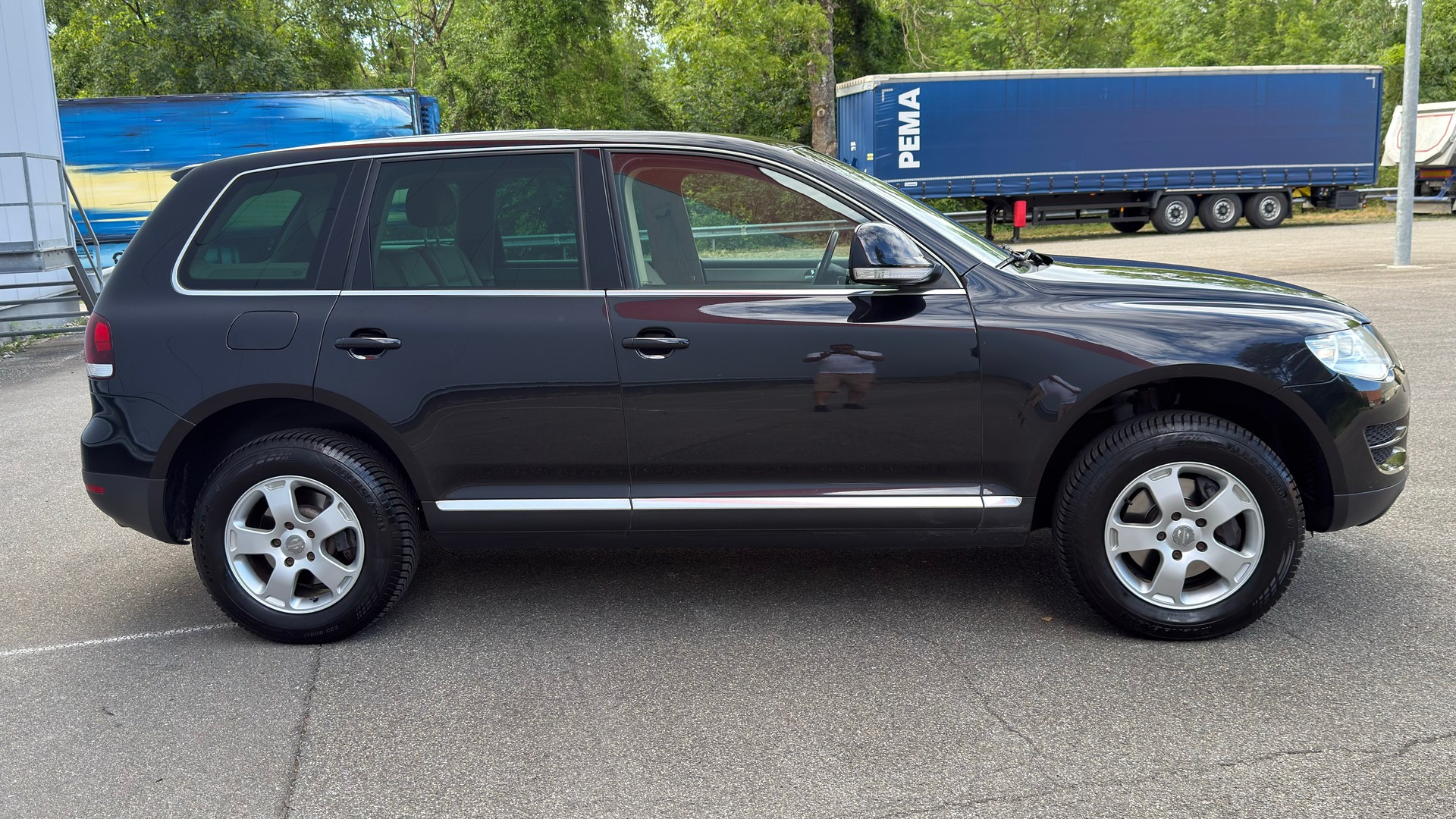 VW Touareg 3.0 TDI Tiptronic-image-6