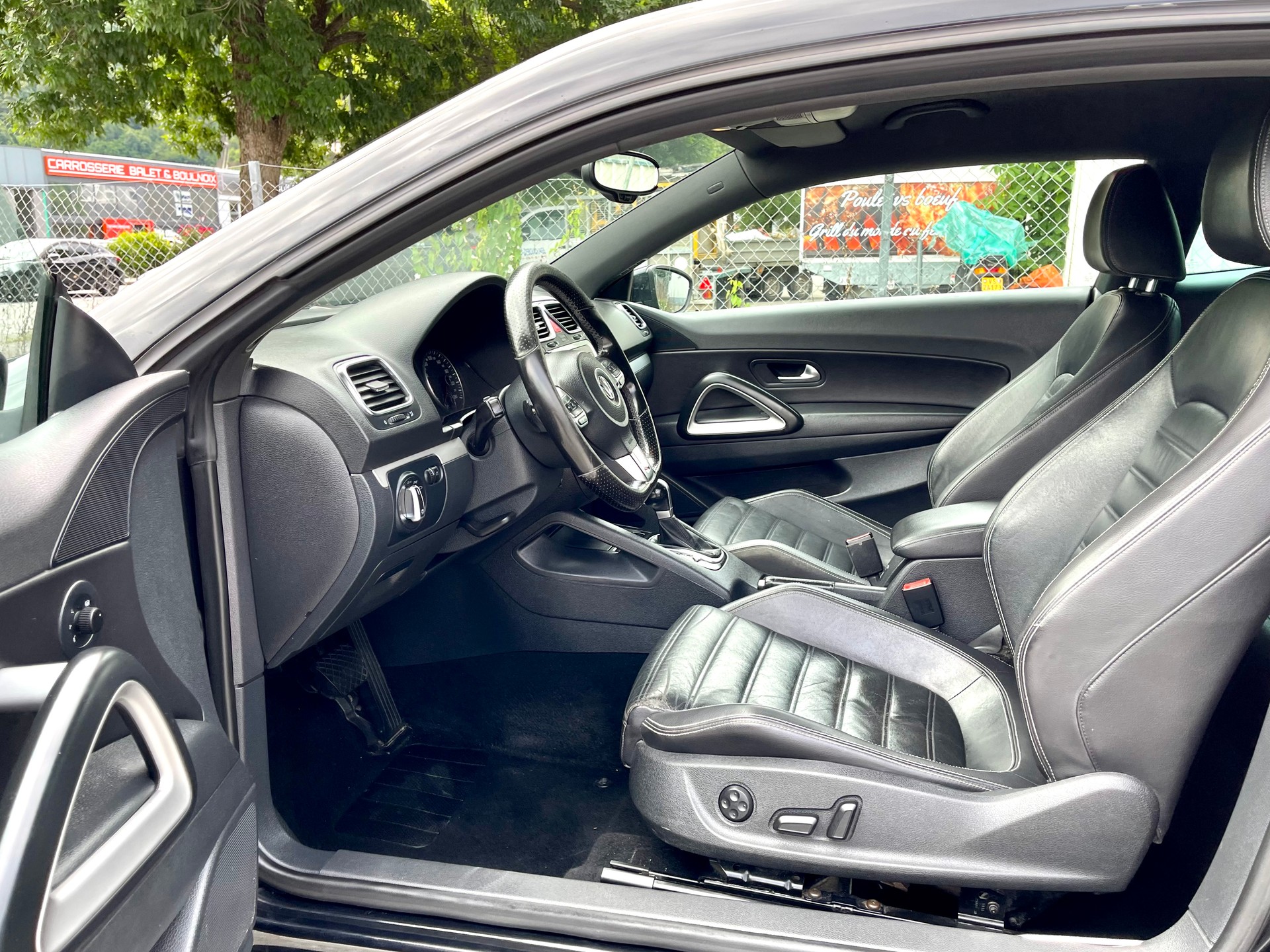 VW Scirocco 2.0 TSI DSG-image-30