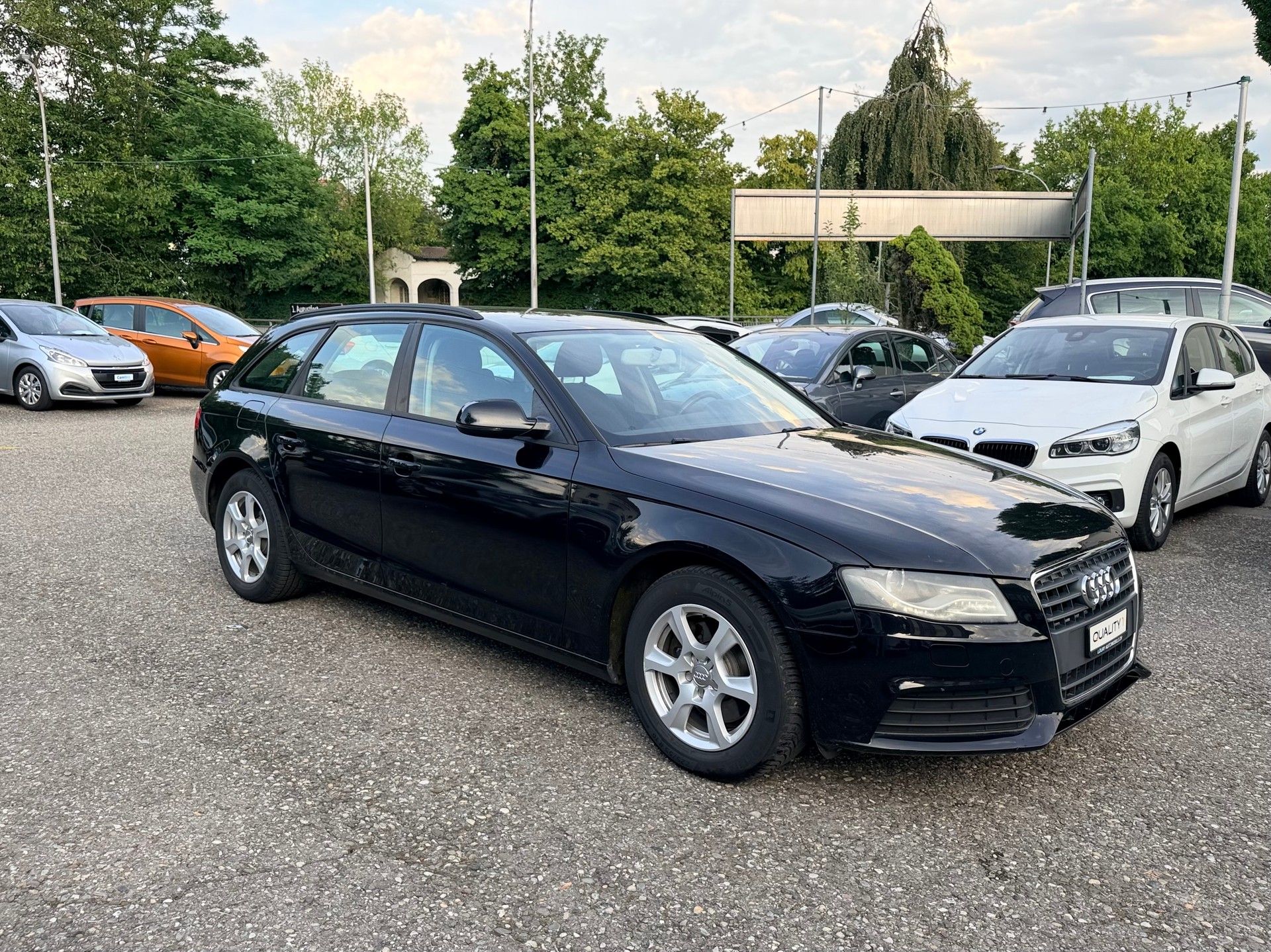 AUDI A4 Avant 1.8 TFSI multitronic-image-6
