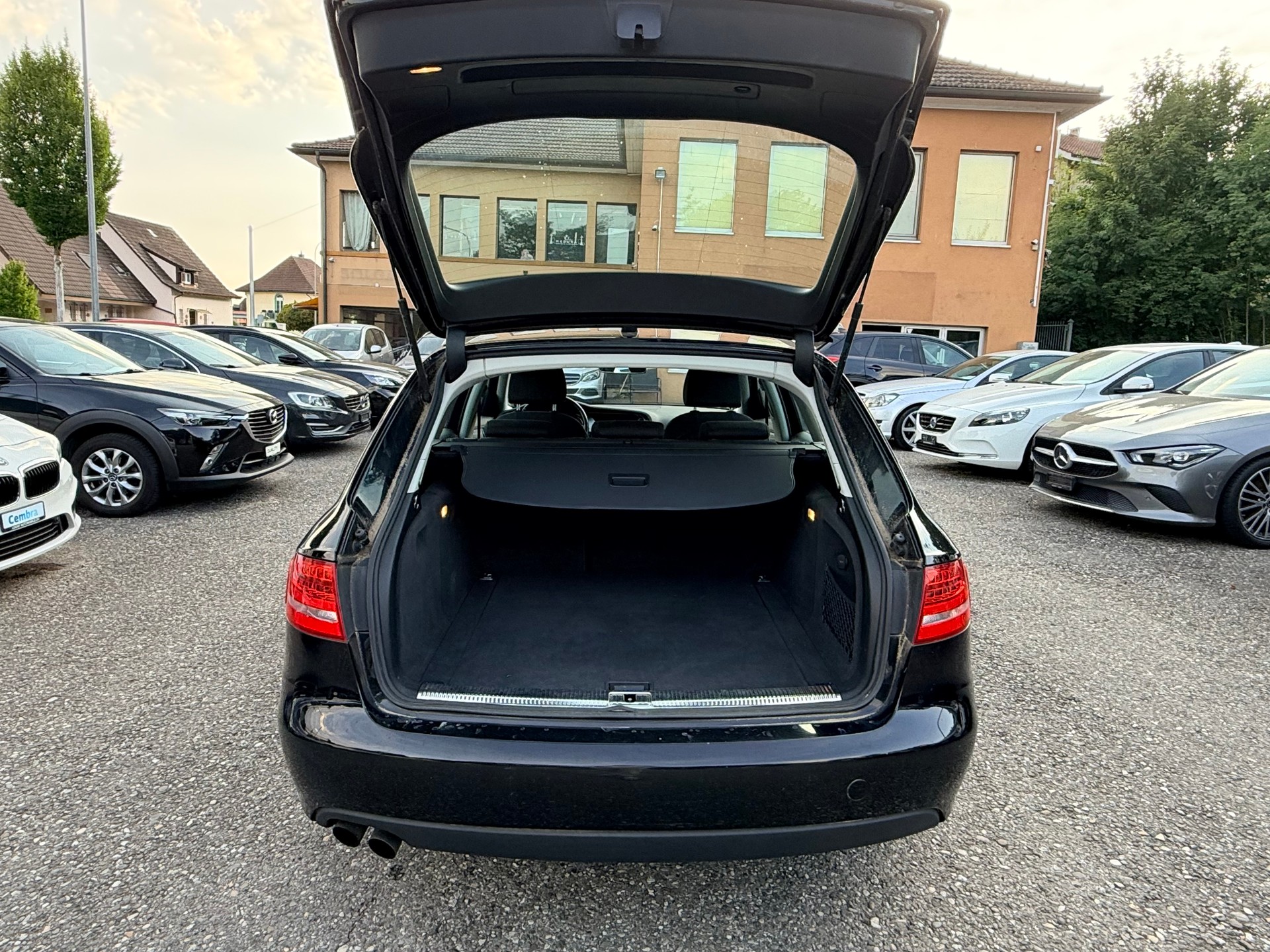 AUDI A4 Avant 1.8 TFSI multitronic-image-13