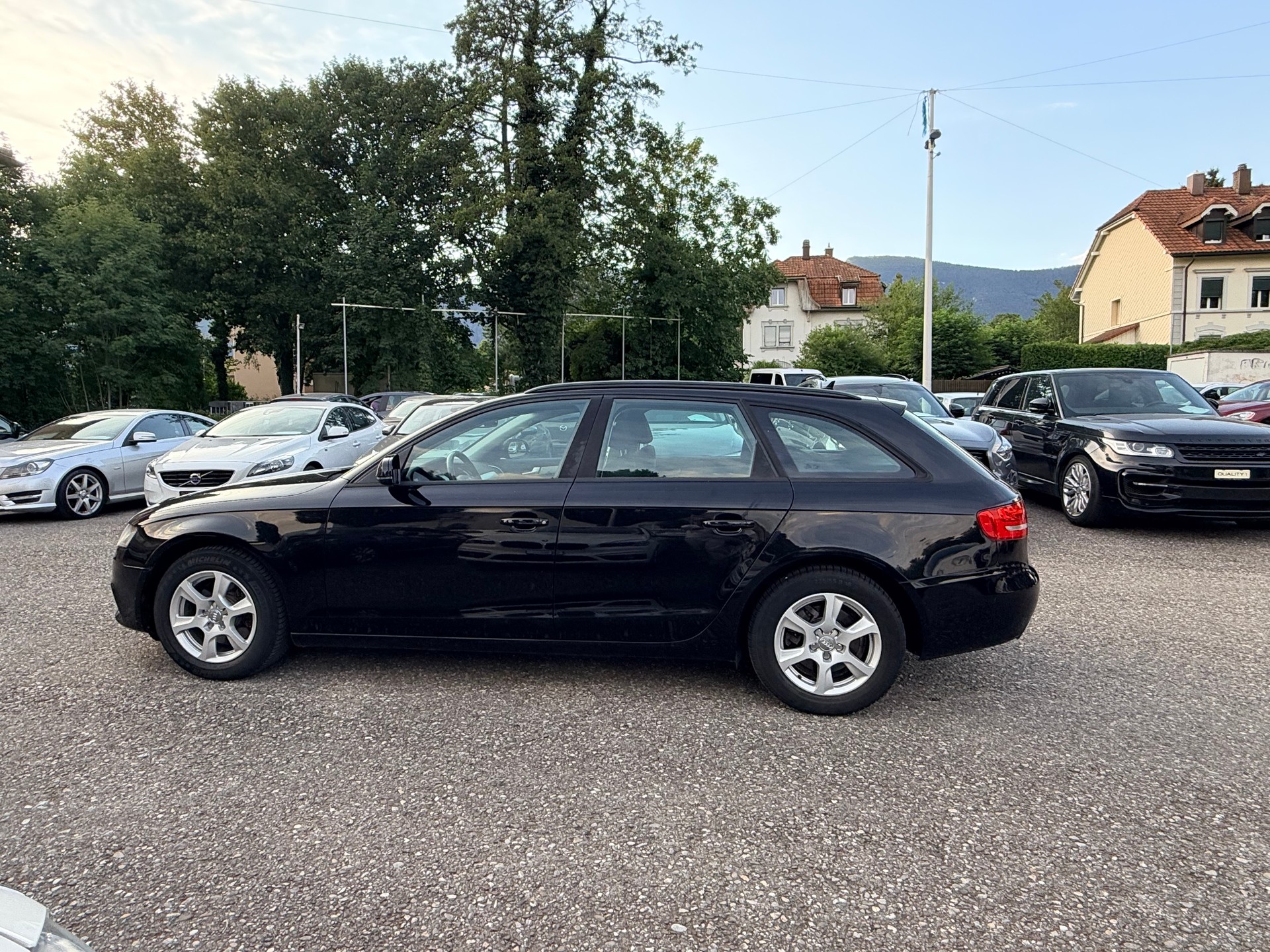 AUDI A4 Avant 1.8 TFSI multitronic-image-10