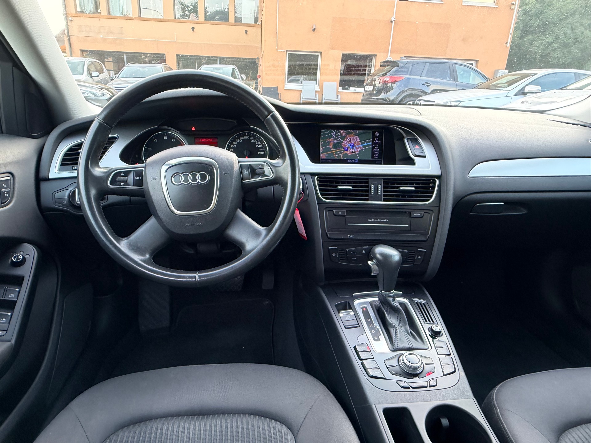 AUDI A4 Avant 1.8 TFSI multitronic-image-20