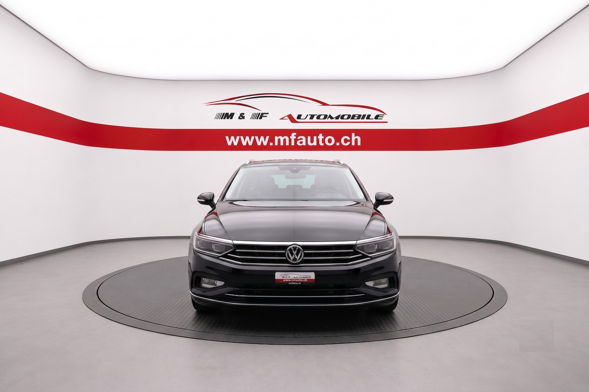 VW Passat Variant 2.0 TDI 150 Business DSG-showroom-element-1