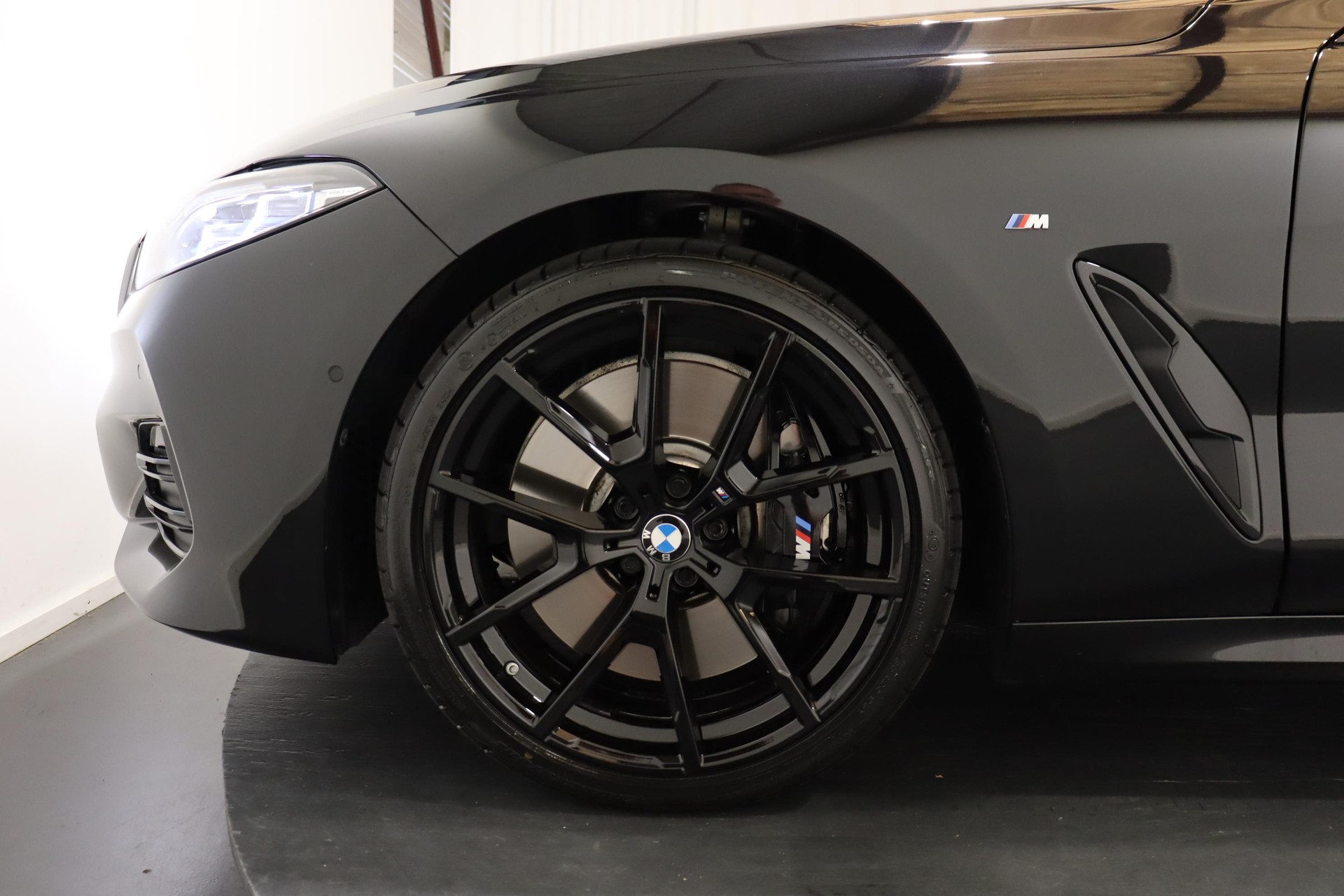 BMW 840d xDrive Gran Coupé-image-5