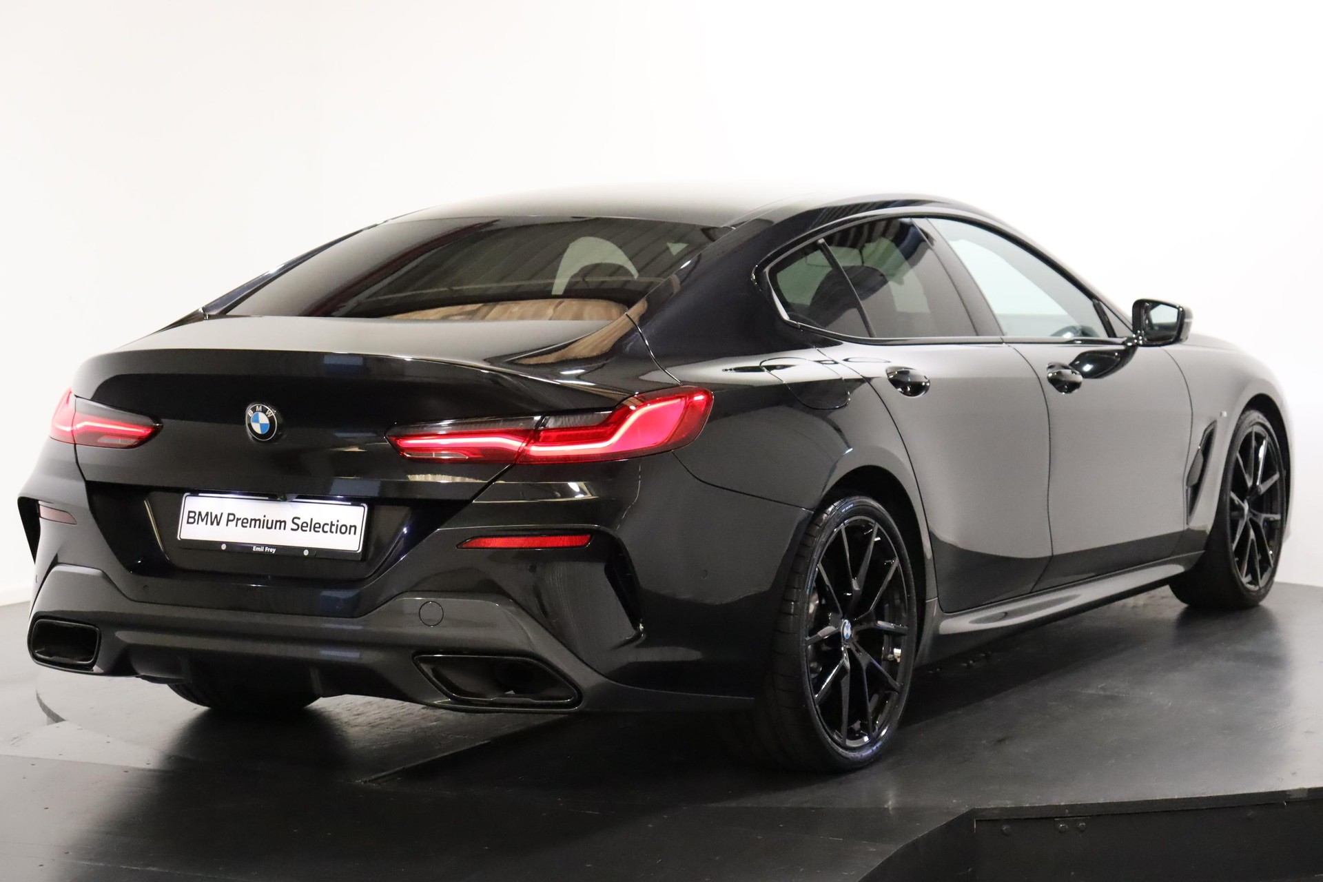 BMW 840d xDrive Gran Coupé-showroom-element-1